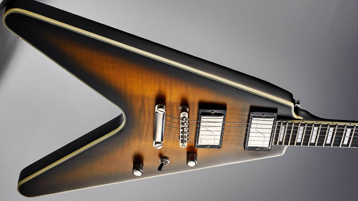 Epiphone Prophecy FlyingV 自作レリック・ゴールドトップ Epiphone Prophecy Flying V review | Guitar World