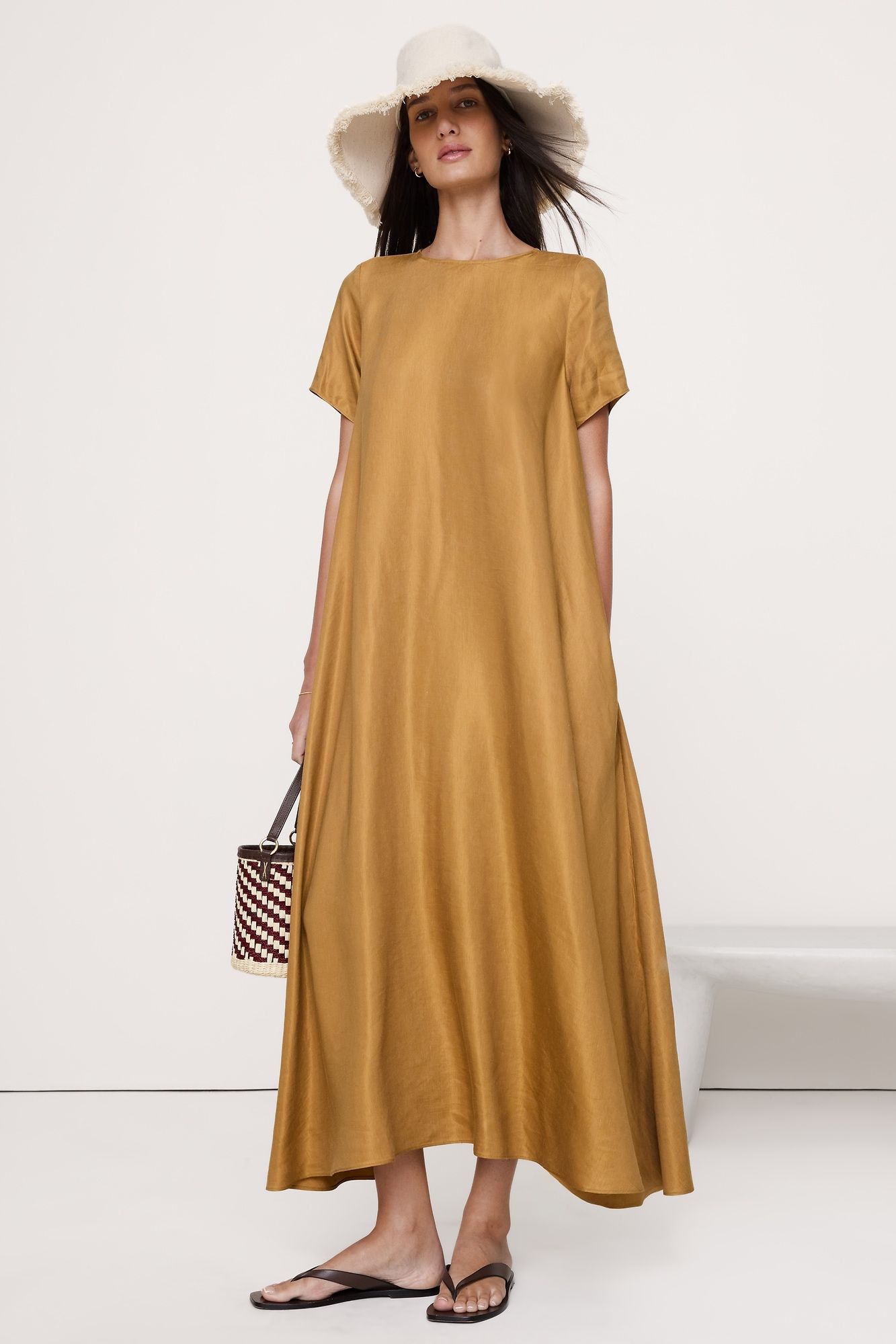 Viscose-Linen Trapeze Maxi Dress