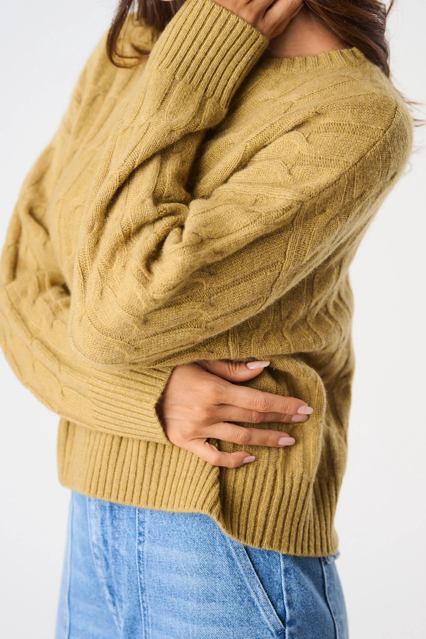 Marea, Slouchy Cable Knit Cashmere Sweater - Chartreuse