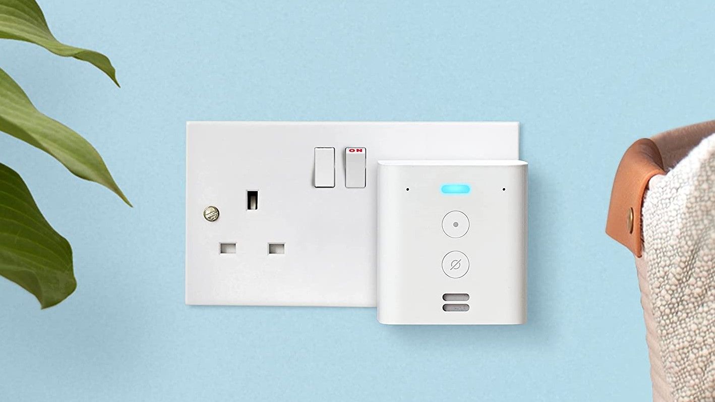 Amazon Echo Flex review: a tiny Alexa smart speaker | T3