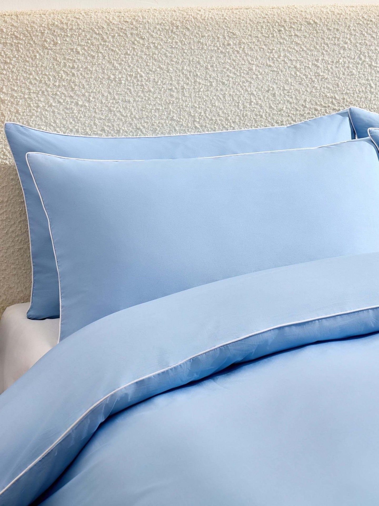 Pair of Cambridge Pillowcases - 200 Thread Count - Cotton - Light Blue