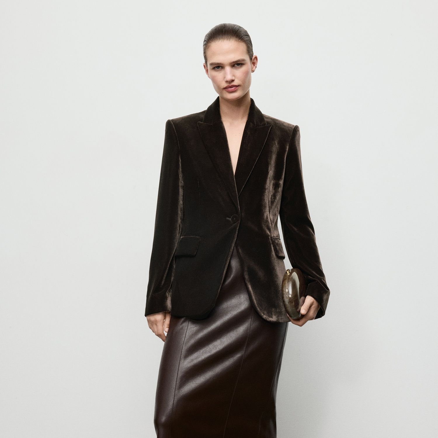 Structured Velvet Blazer - Women | Mango United Kingdom