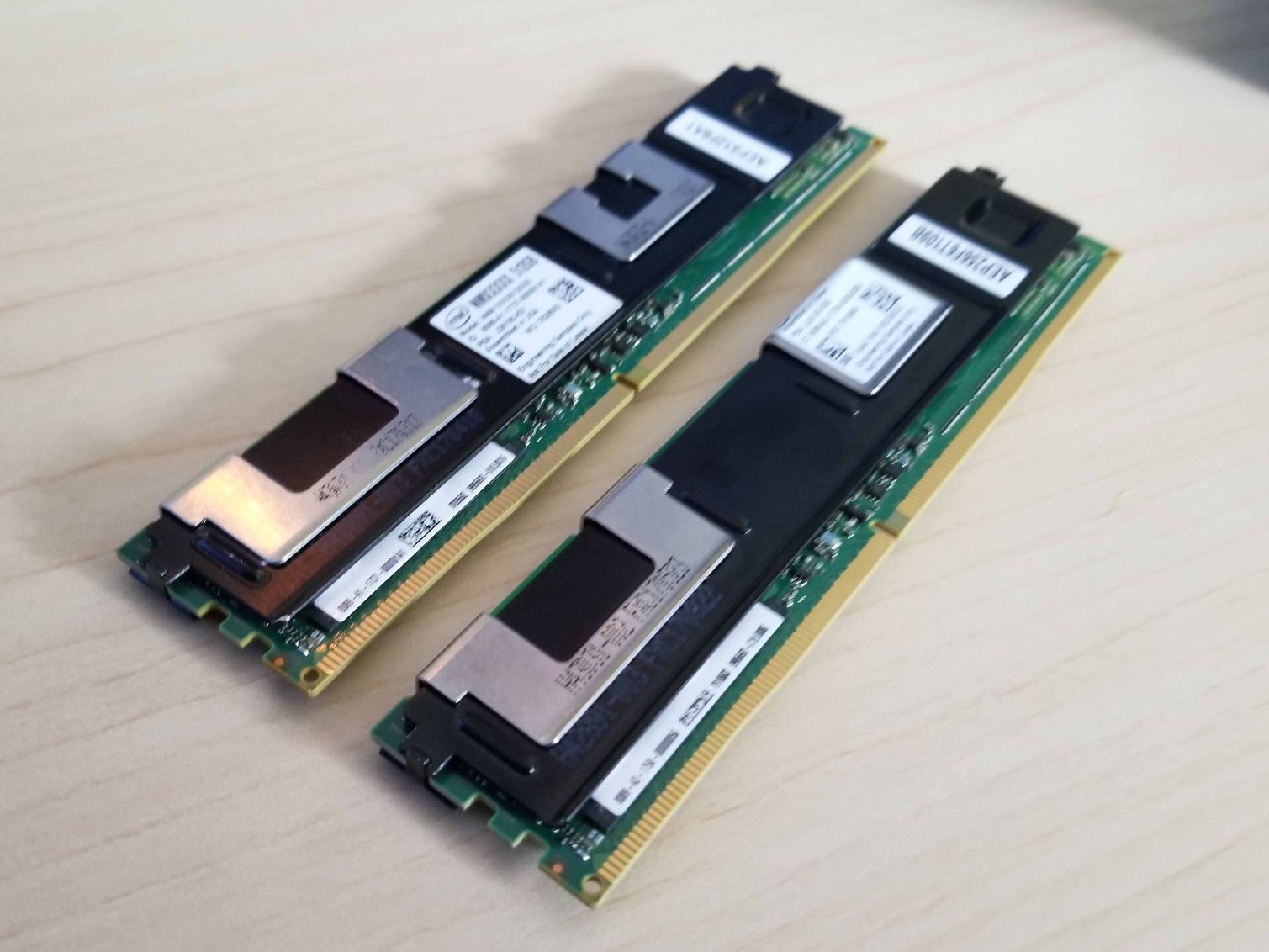 Intel Displays 512GB Optane DC Persistent Memory DIMMs | Tom's