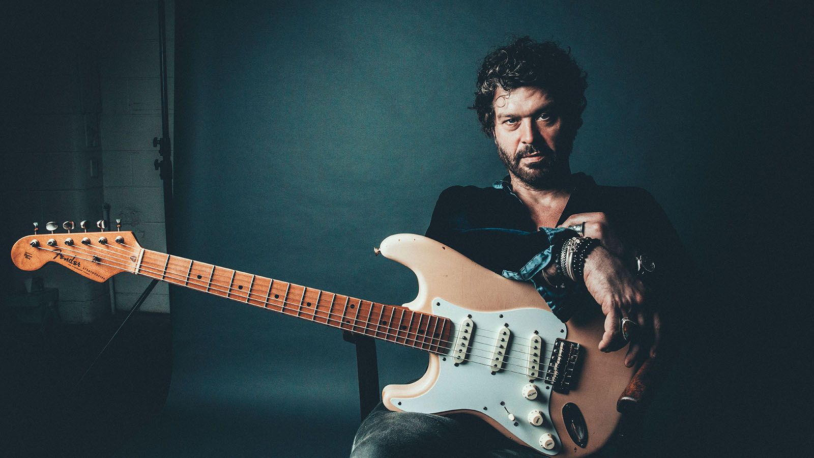 Doyle Bramhall Ⅱ /LIVE AT THE GREAT WALL Doyle Bramhall II (Live At the Great Wall of China) - Single