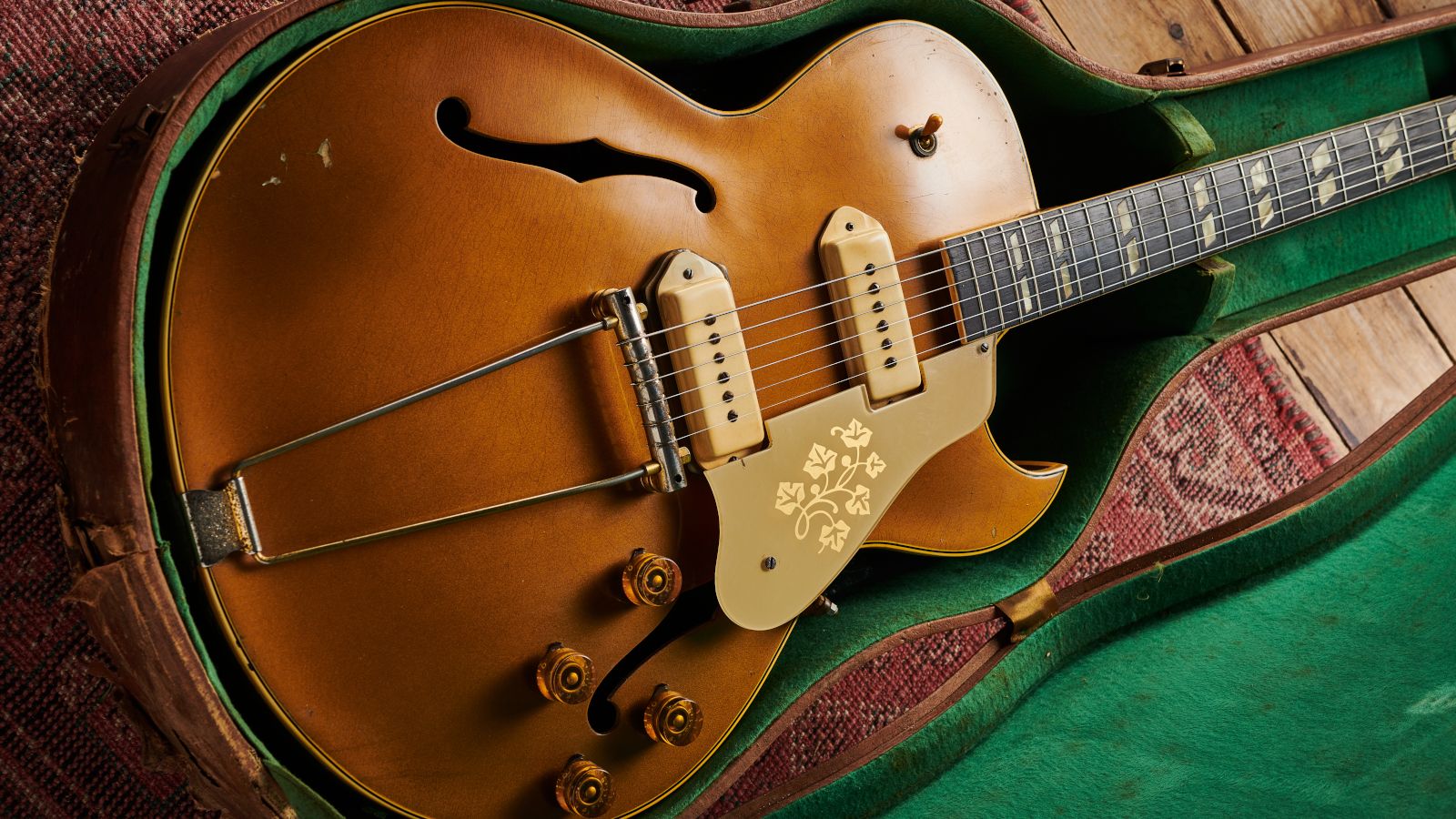 Gibson 1954 ES295 Gold Guitar | Mass Street Music