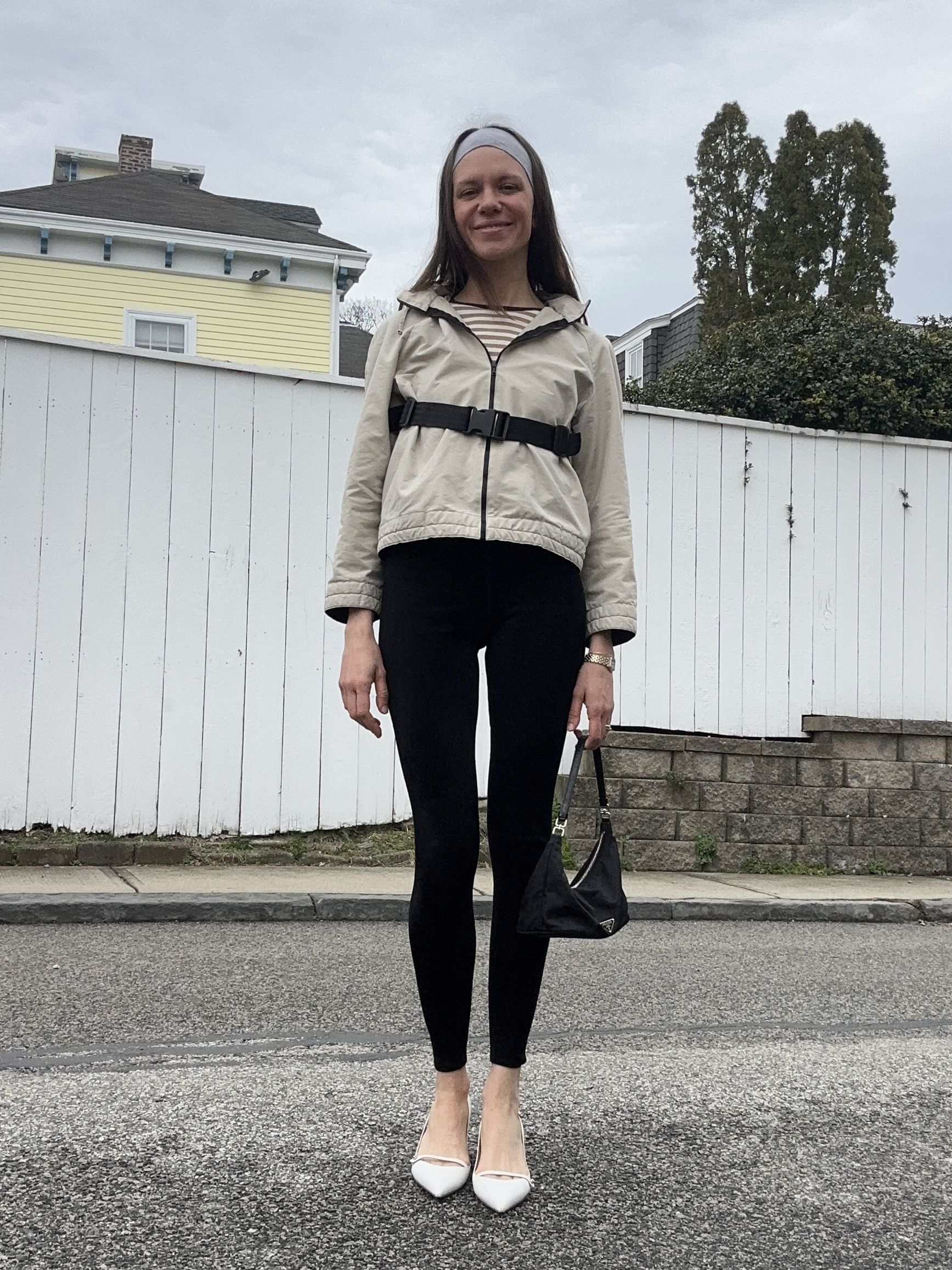 Julia Gall styles a sporty but elegant black legging outfit