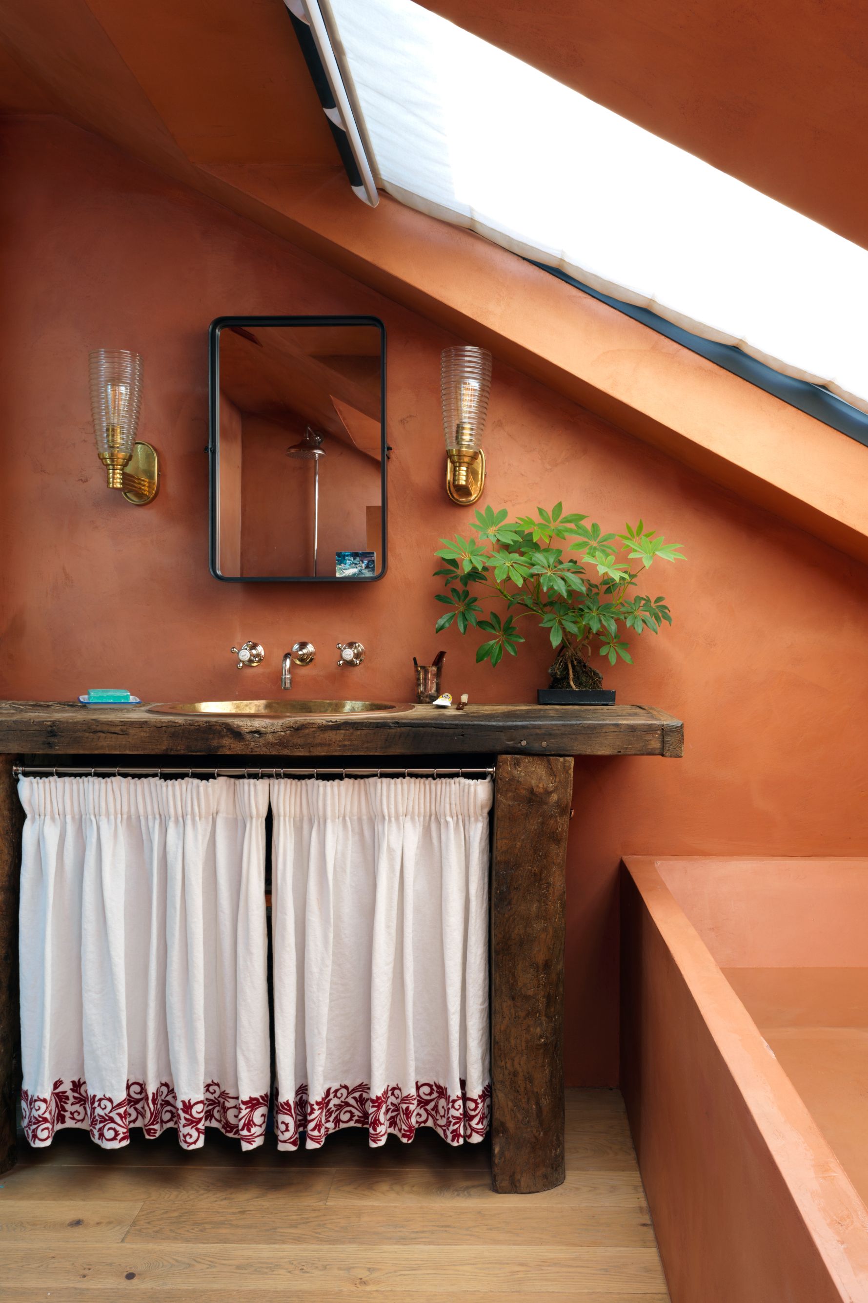 Bathroom by Beata Heuman