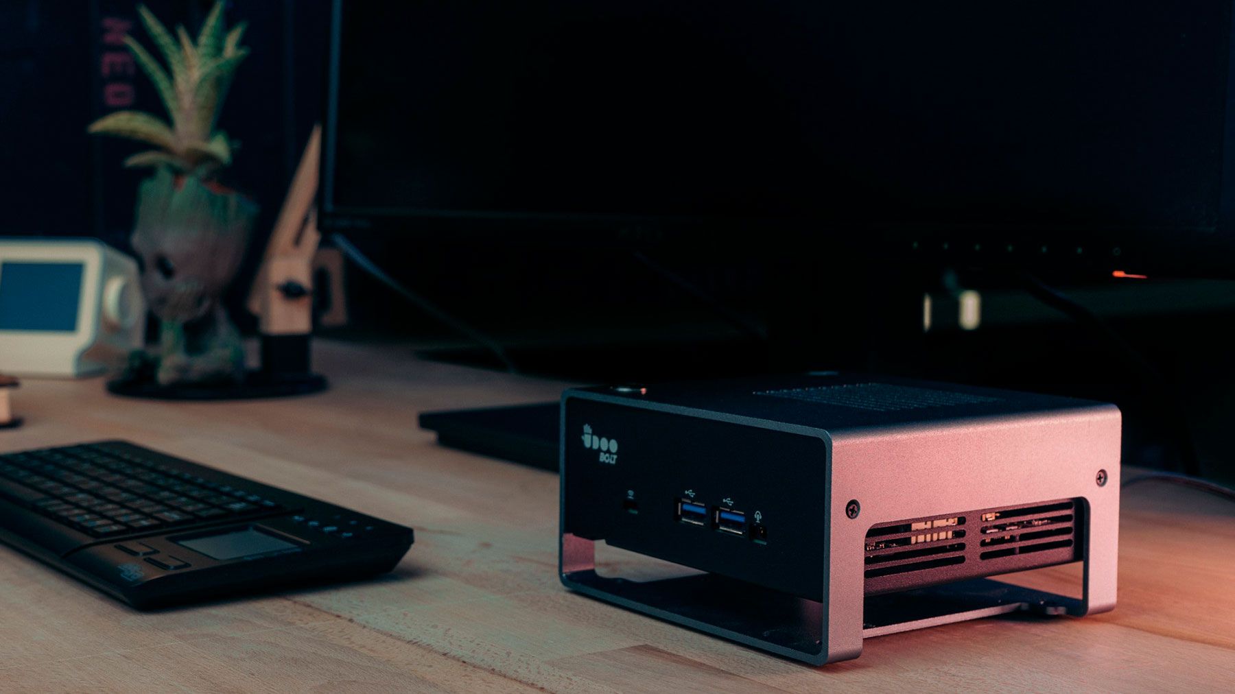 UDOO BOLT GEAR ミニPC Udoo Bolt Gear Mini PC Debuts With AMD Ryzen Quad-Core CPU | Tom's