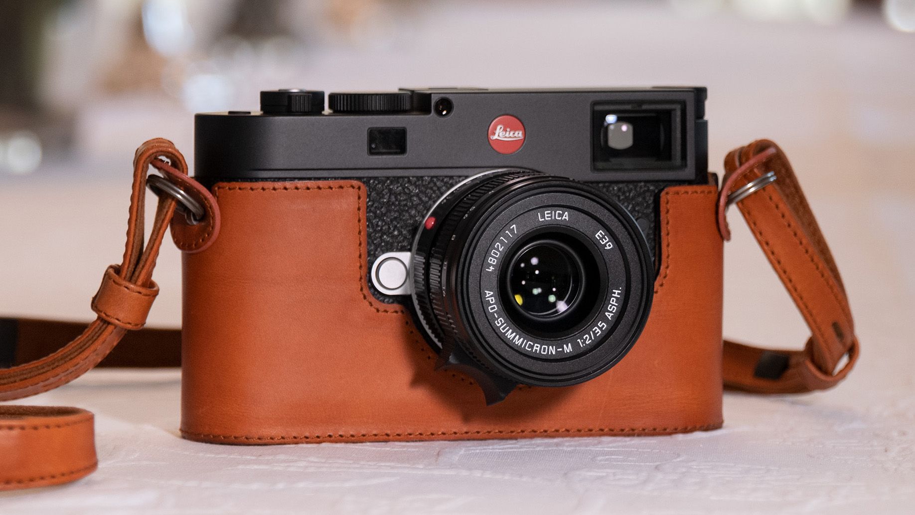 Leica CM Special Red Leather Edition ライカ Leica CM Special Red Leather Edition ライカ - メルカリ
