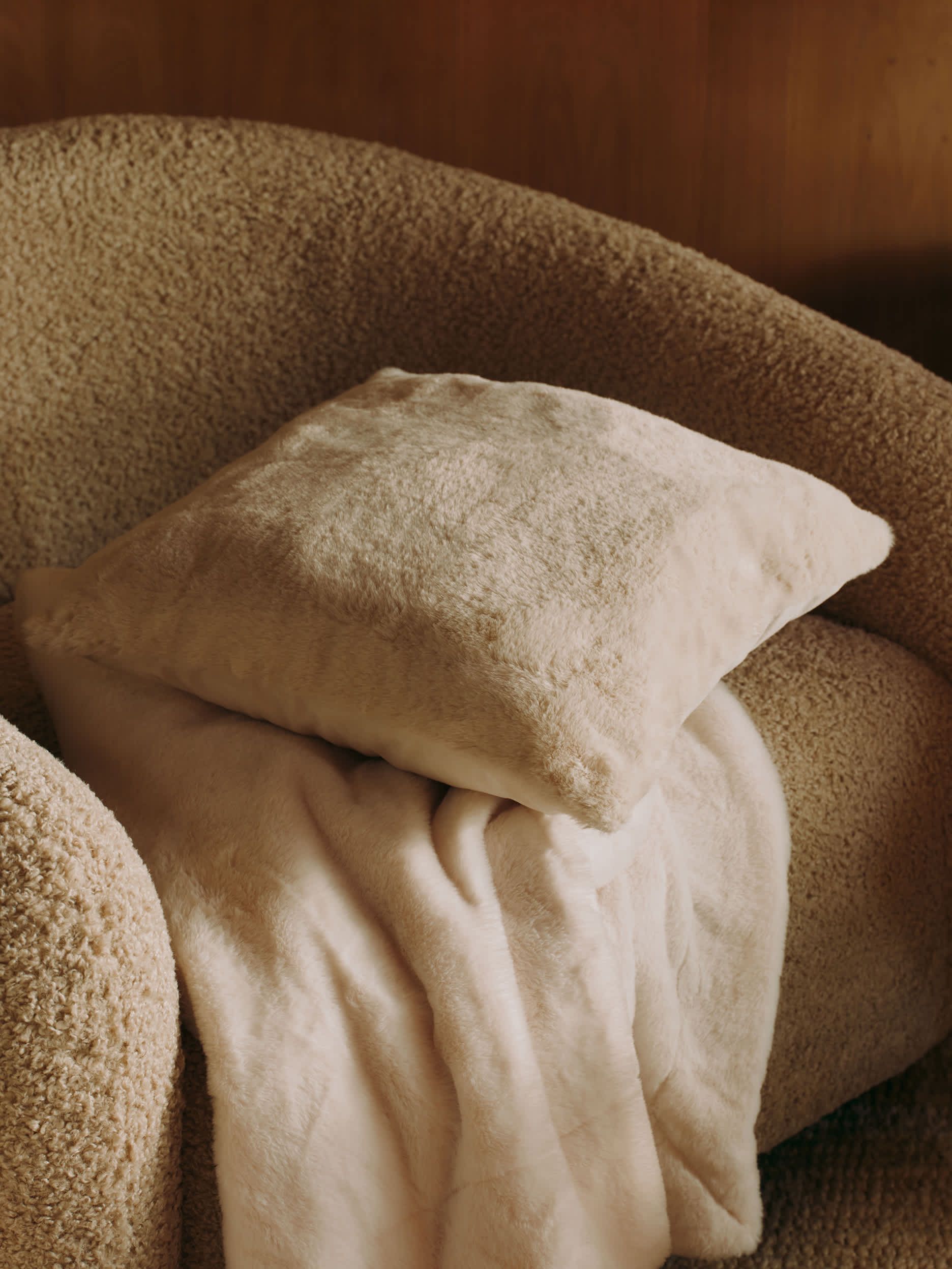 Supersoft Faux Fur Large Throw