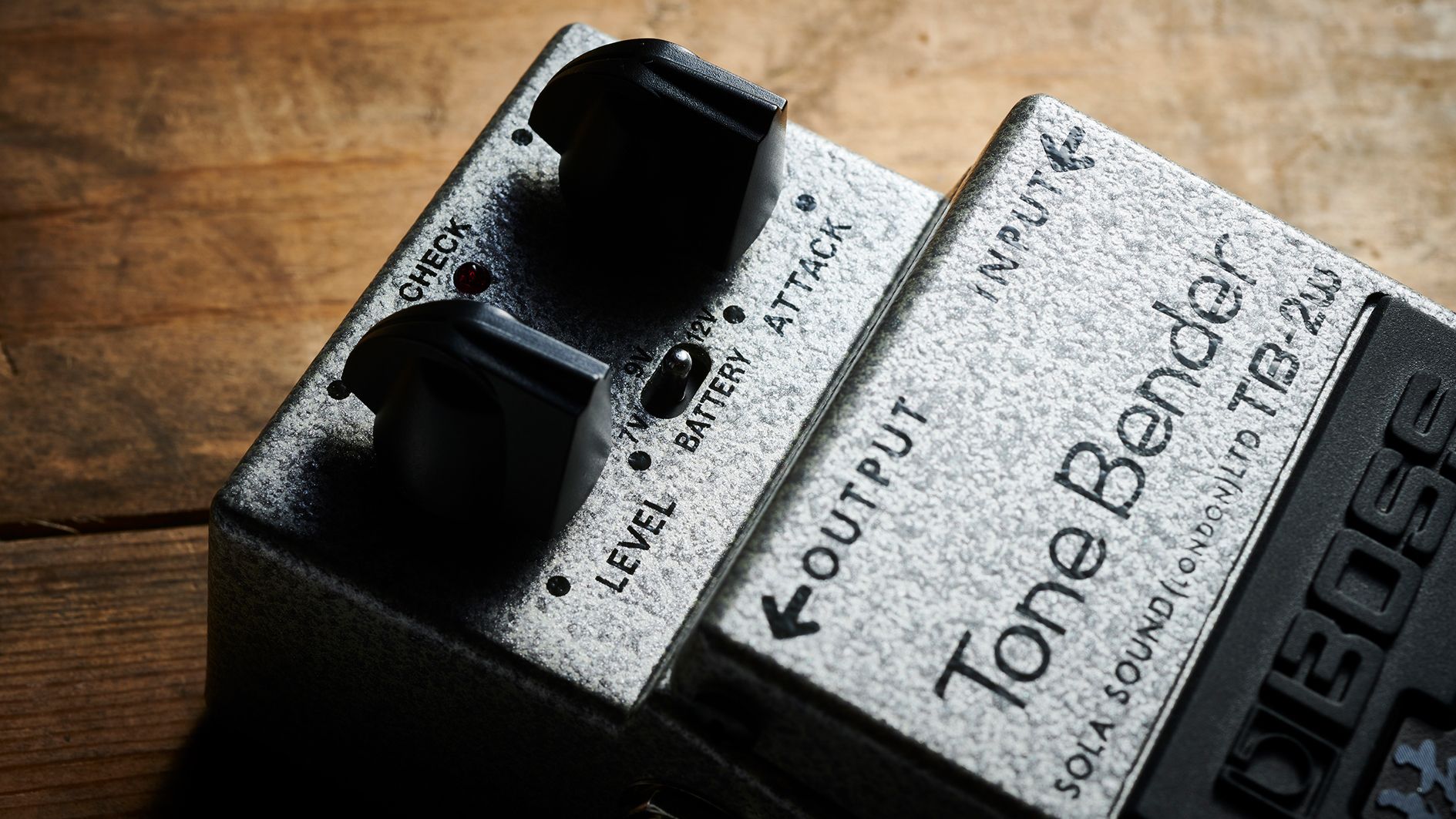 BOSS MT-2-3A [Metal Zone 30th Anniversary] ｜ イケベ楽器店