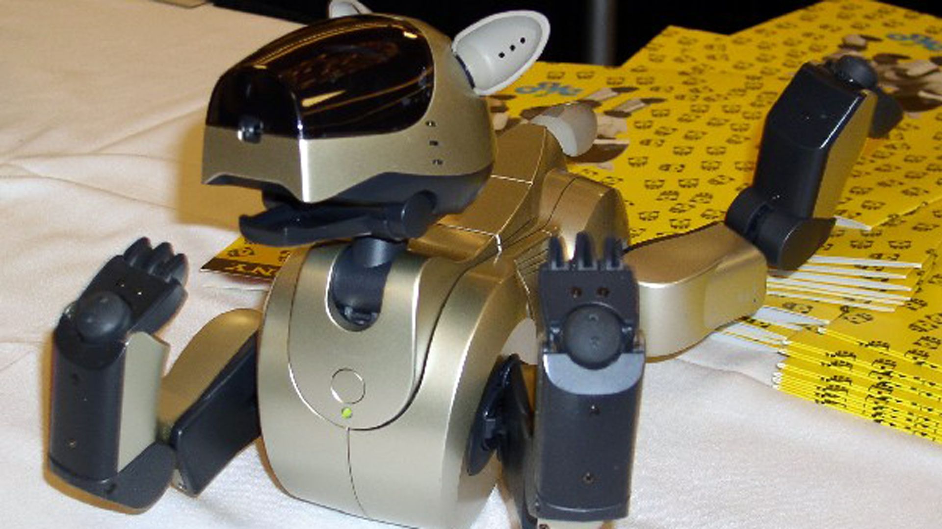 Sony AIBO ERS-111 Entertainment Robot Dog First generation w