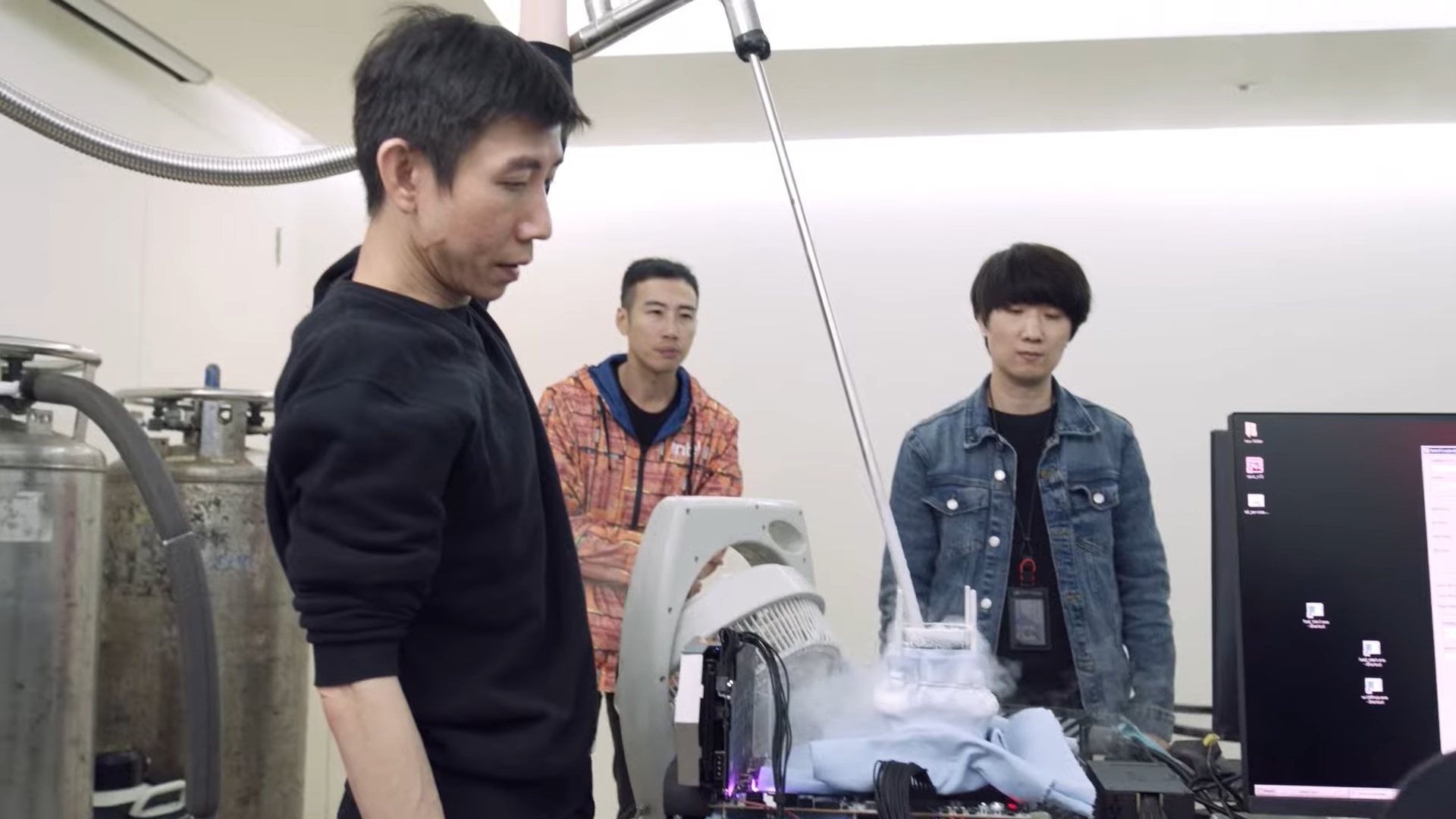New World Record: Asus Overclocks i9-13900K to 9GHz | Tom's