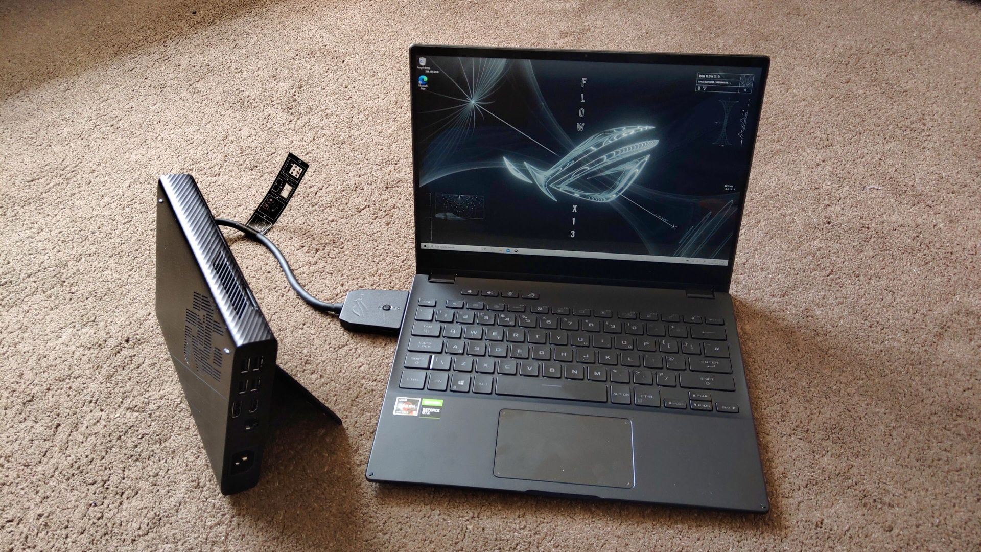 ノートPC ASUS - ASUS ROG Flow X13 &amp; ROG XG Mobile GC31 ROG XG Mobile GPU | ROG Gaming Laptops | ASUS US
