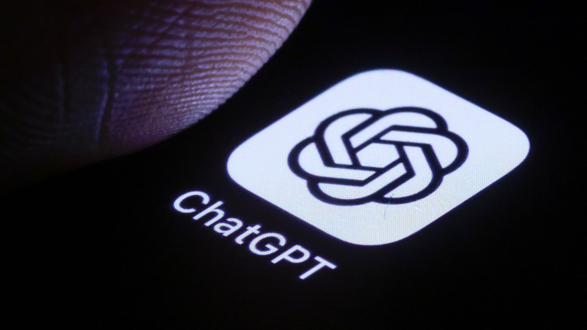 Man who asked ChatGPT about cutting out salt from his diet was hospitalized with hallucinations