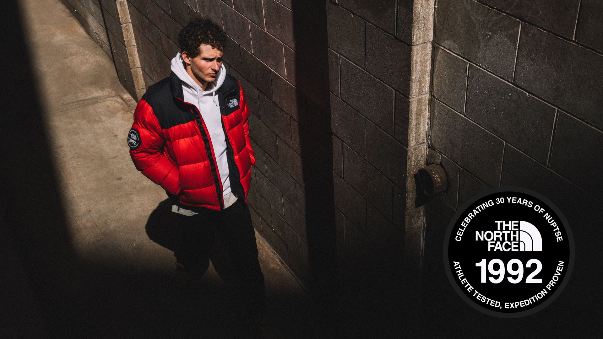 the north face 1992 nuptse jacket red