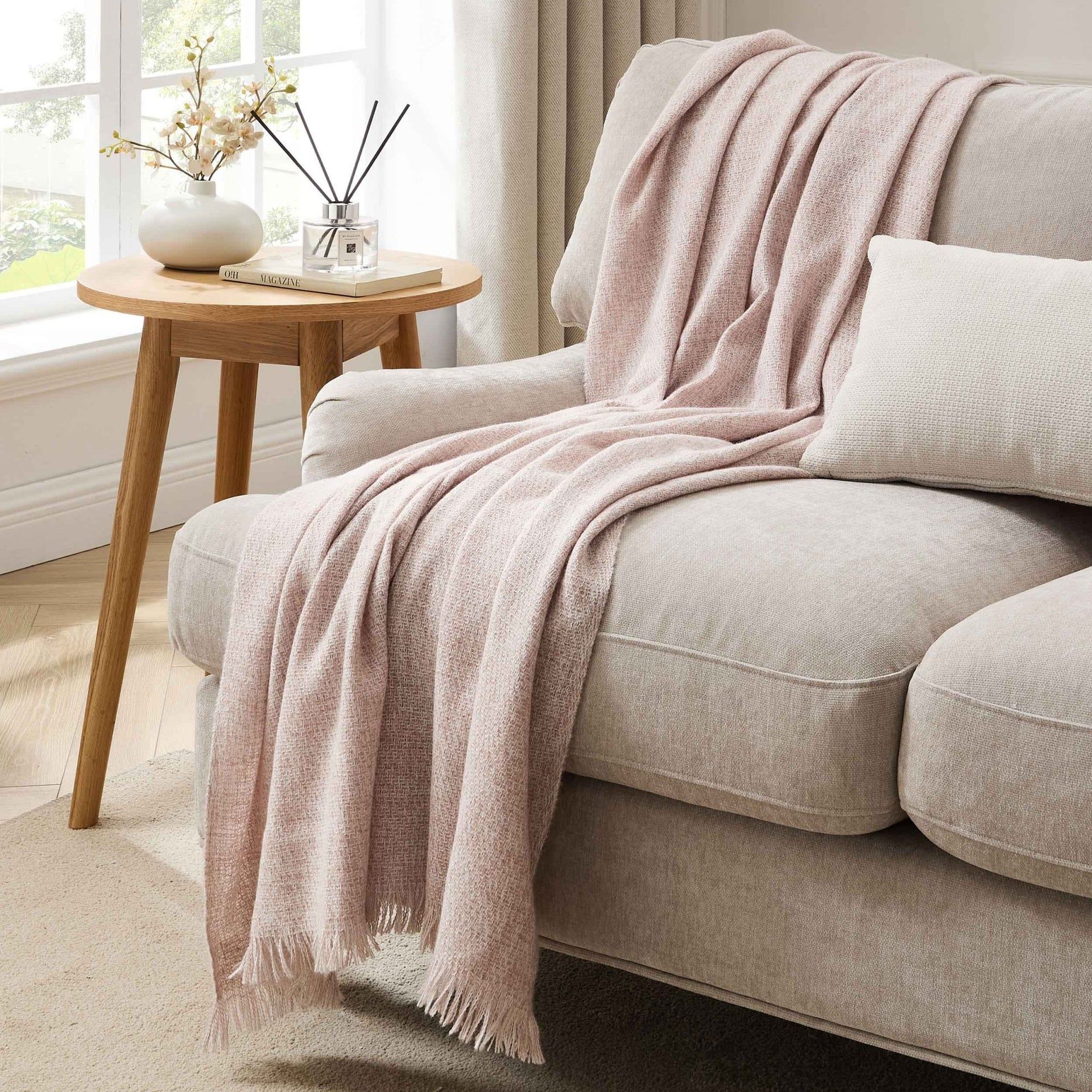 Super Soft Marled Tassel Sofa Throw - Blush Pink