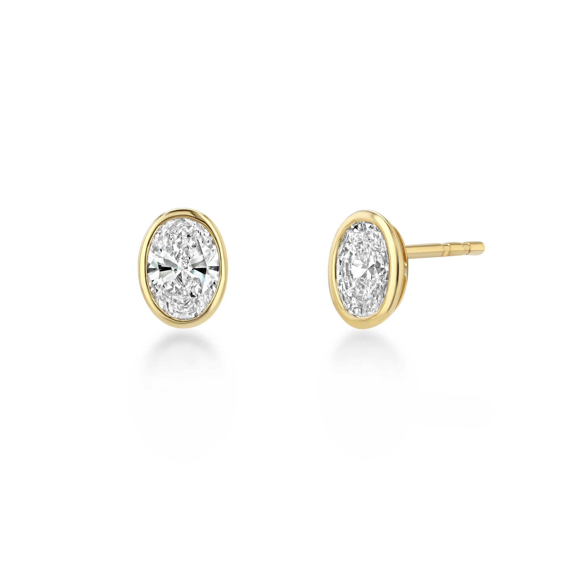 Signature Oval Diamond Bezel Studs