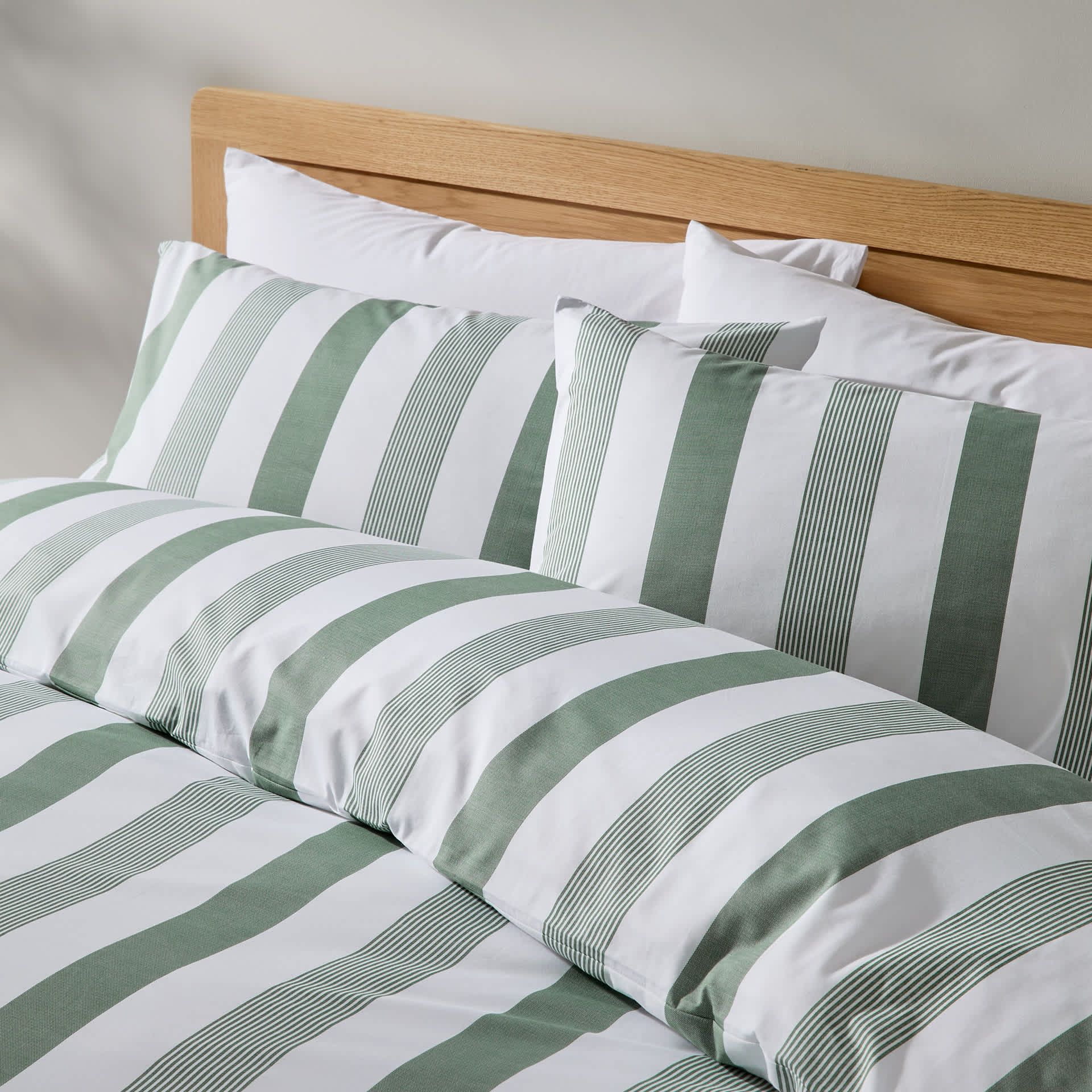 Pure Cotton Hadley Striped Bedding Set