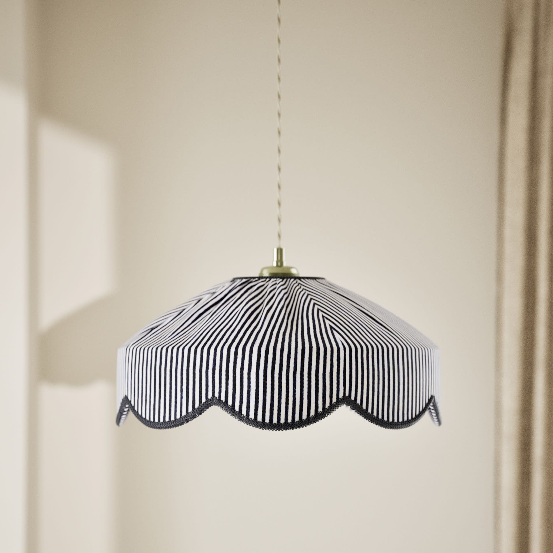 Striped Scallop Lamp Shade