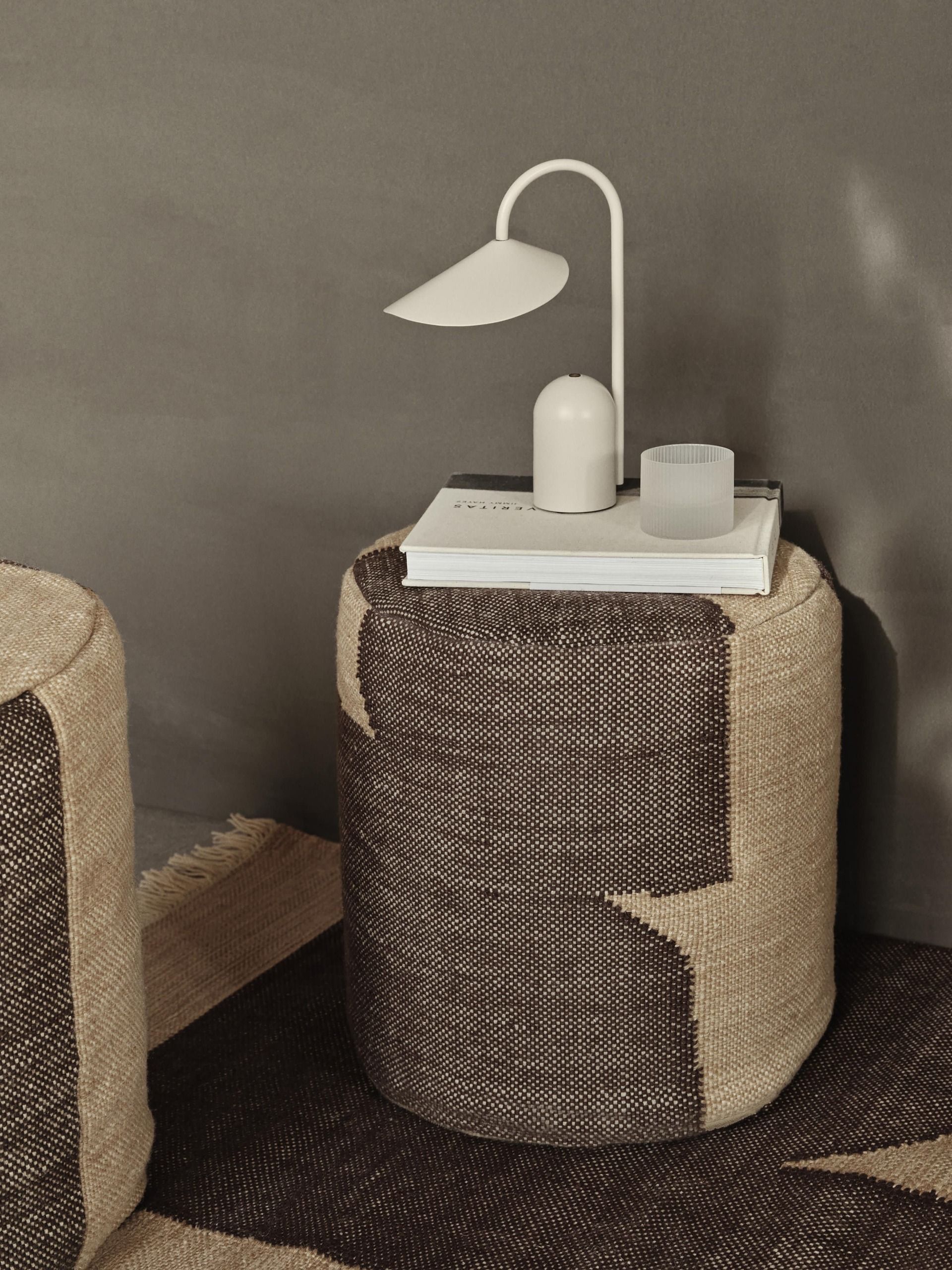 Stool Forene