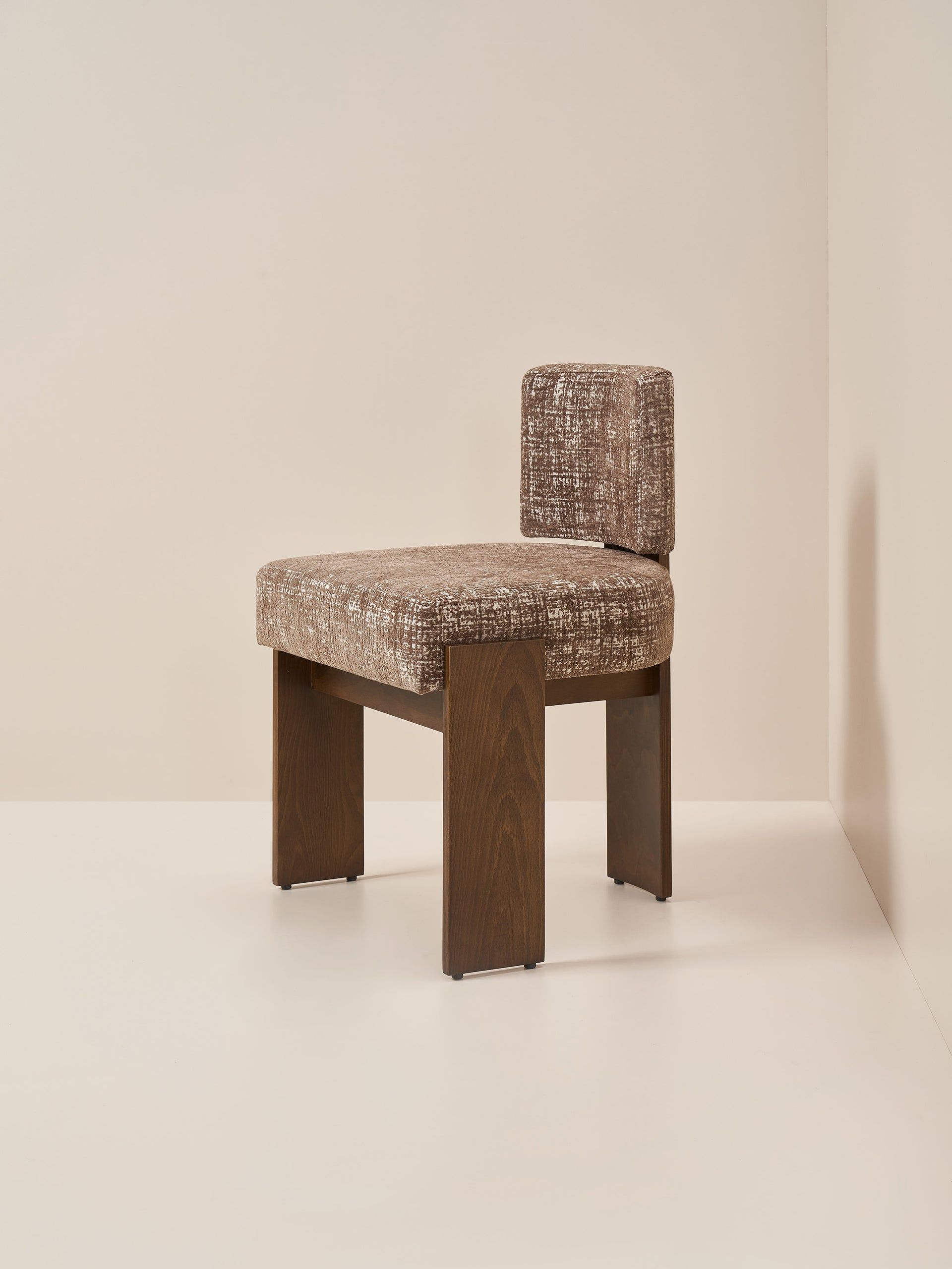 Armless Hannah - Walnut - Dining Chair / Standard
