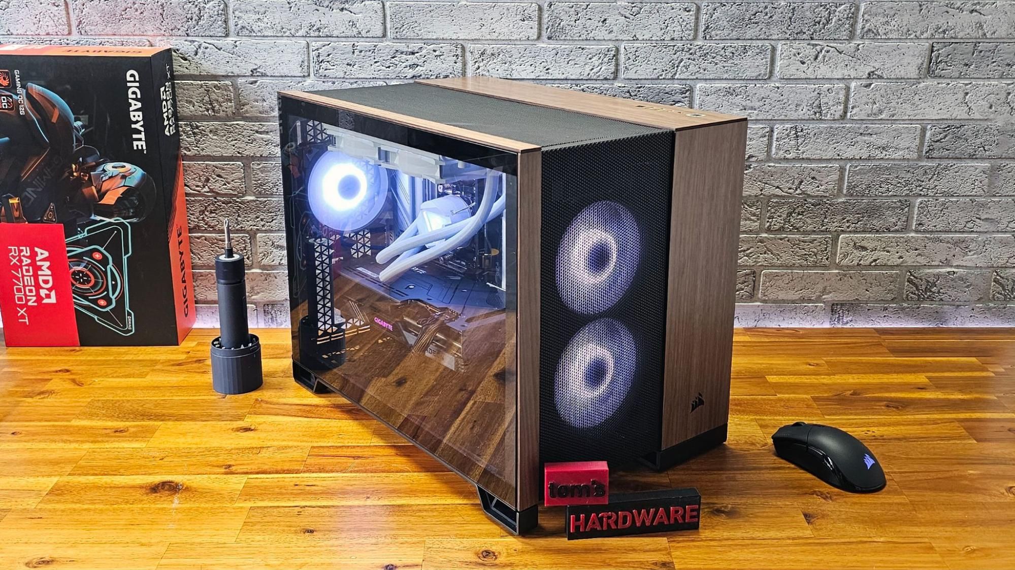CORSAIR 2500D AIRFLOW Micro ATX ホワイト CORSAIR 2500D AIRFLOW Micro ATX Dual Chamber PC Case – White