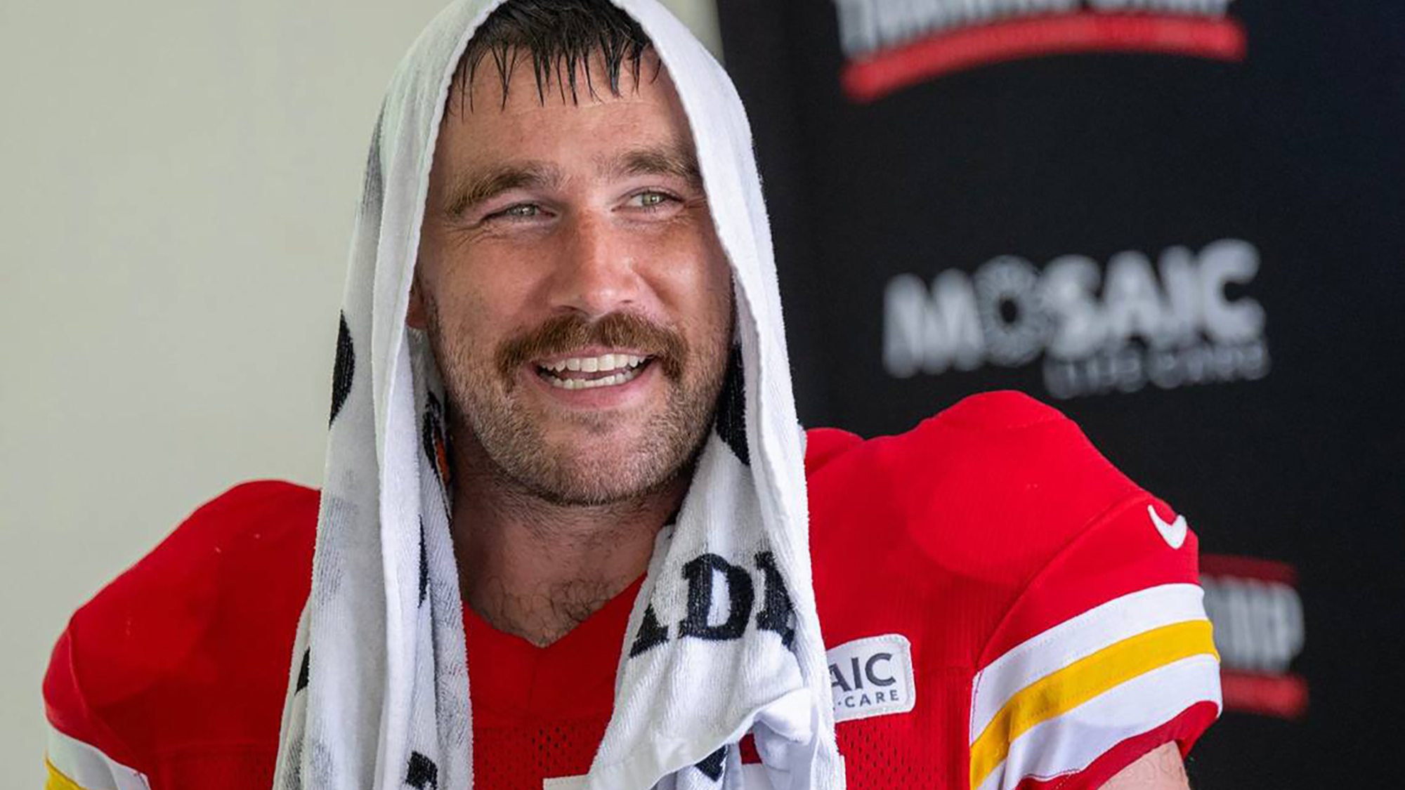 Travis Kelce Made a Young Taylor Swift Fan's Day During Training Camp With  Sweet Gesture