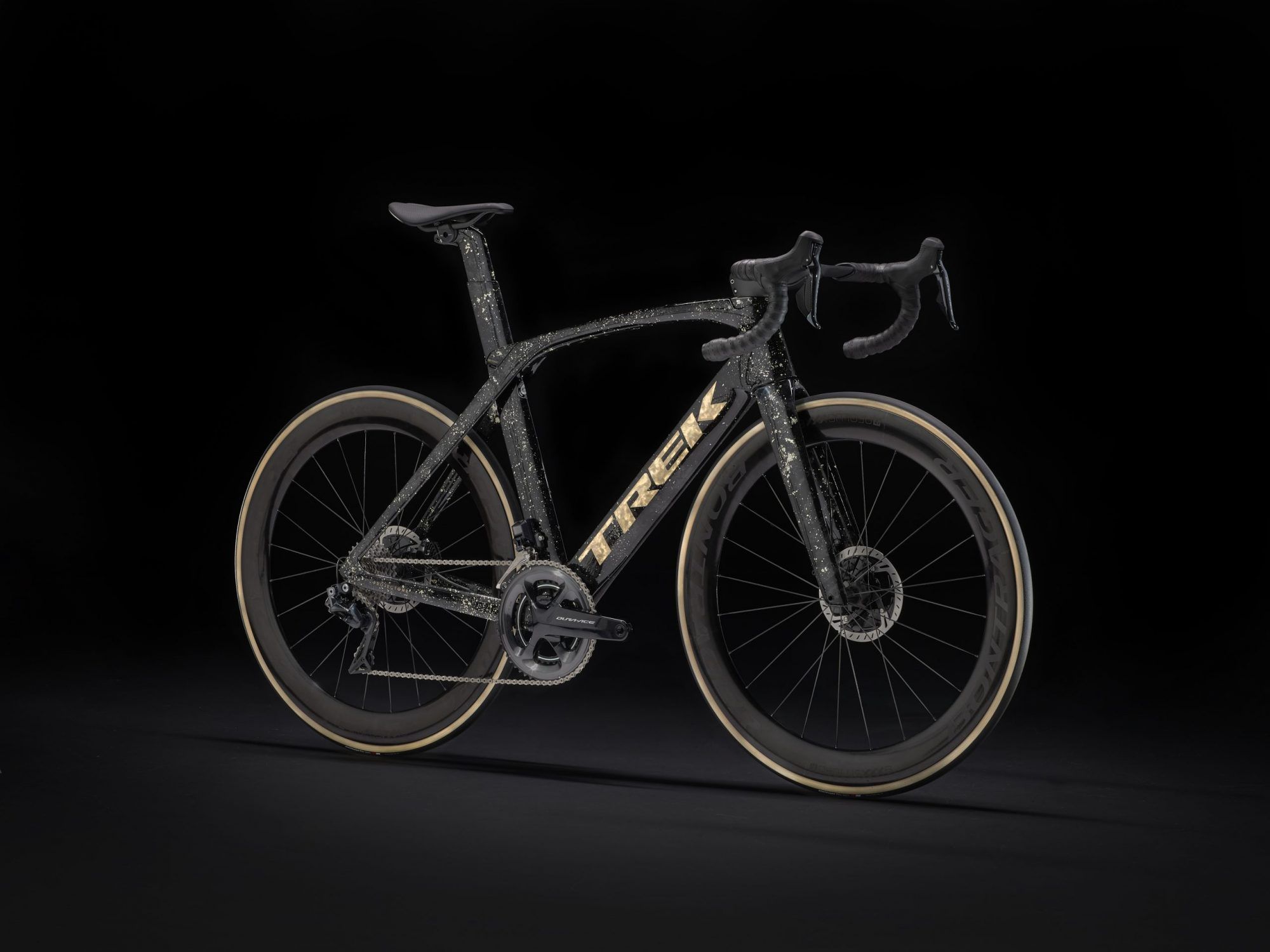 TREK Madone SLR Gen6 後期 P1 OCLV800 54サイズ Trek Madone SLR 7 eTap Gen 6 - Giant-Trek