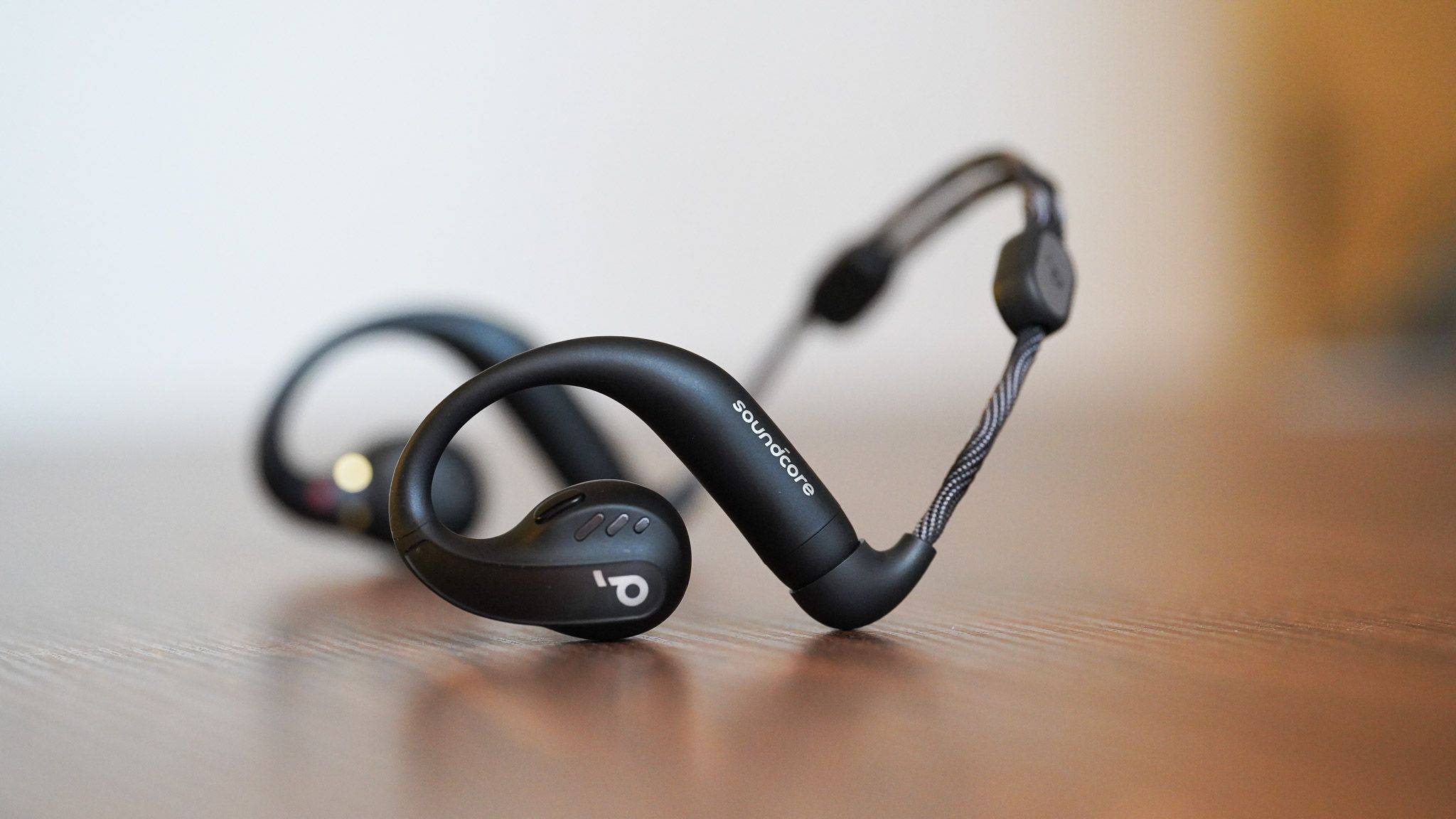 【美品】　Anker Soundcore AeroFit Pro Anker Soundcore AeroFit Pro Wireless Earbuds, Comfort