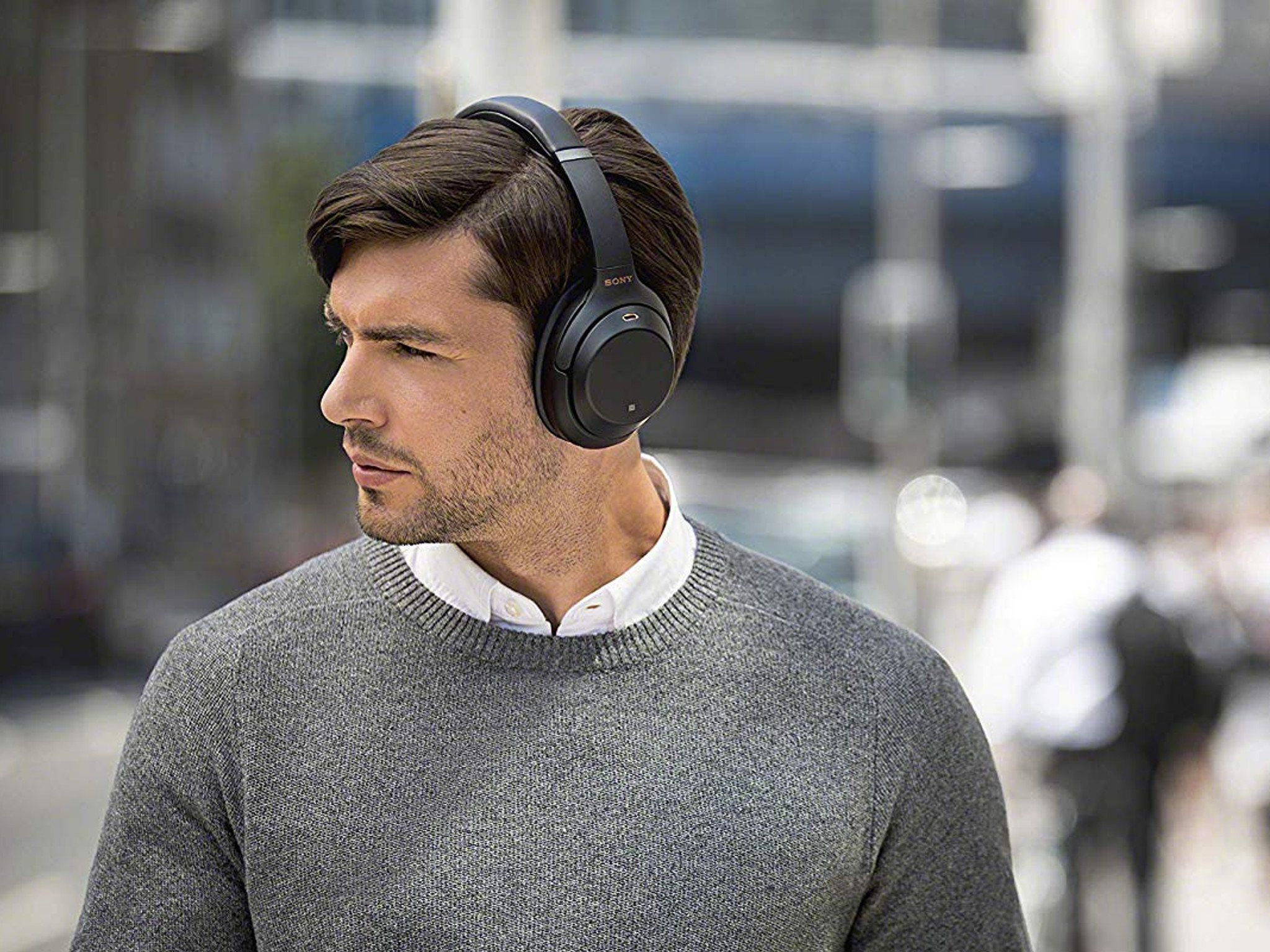 Sony's excellent XM3 Bluetooth headphones with active noise Sony's excellent XM3 Bluetooth headphones with active noise