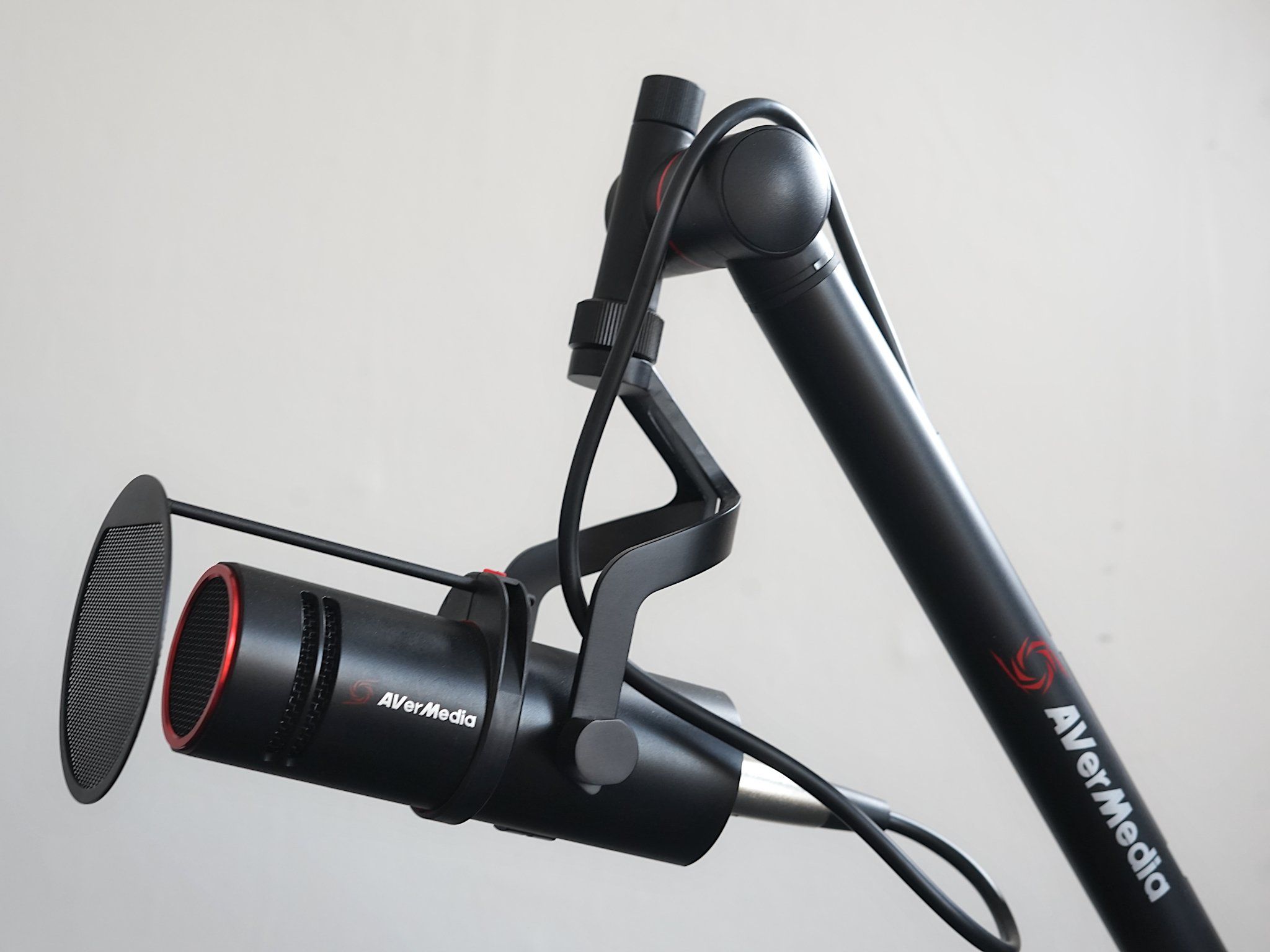 値下げ中！AVER MEDIAアバーメディア）Live Streamer ARM BA311 Adjustable Microphone Boom Arm for Live Streaming