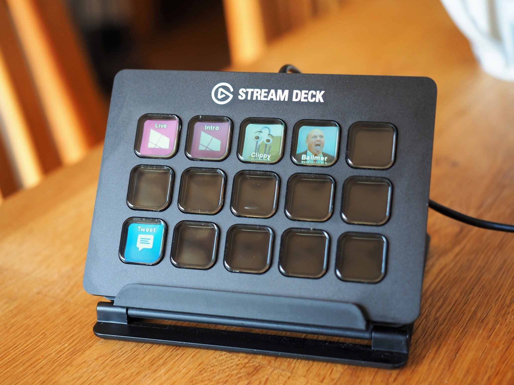 Elgato Stream Deck ＋ Elgato Stream Deck + - MaxGaming.com