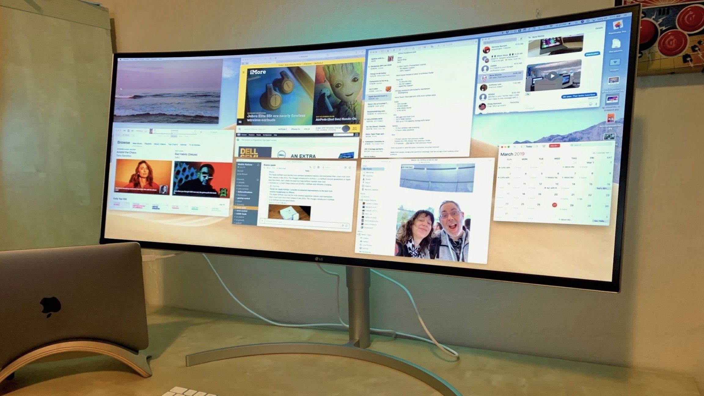 LG 38BK95C-W: 38'' IPS WQHD+ UltraWide™ Curved Monitor