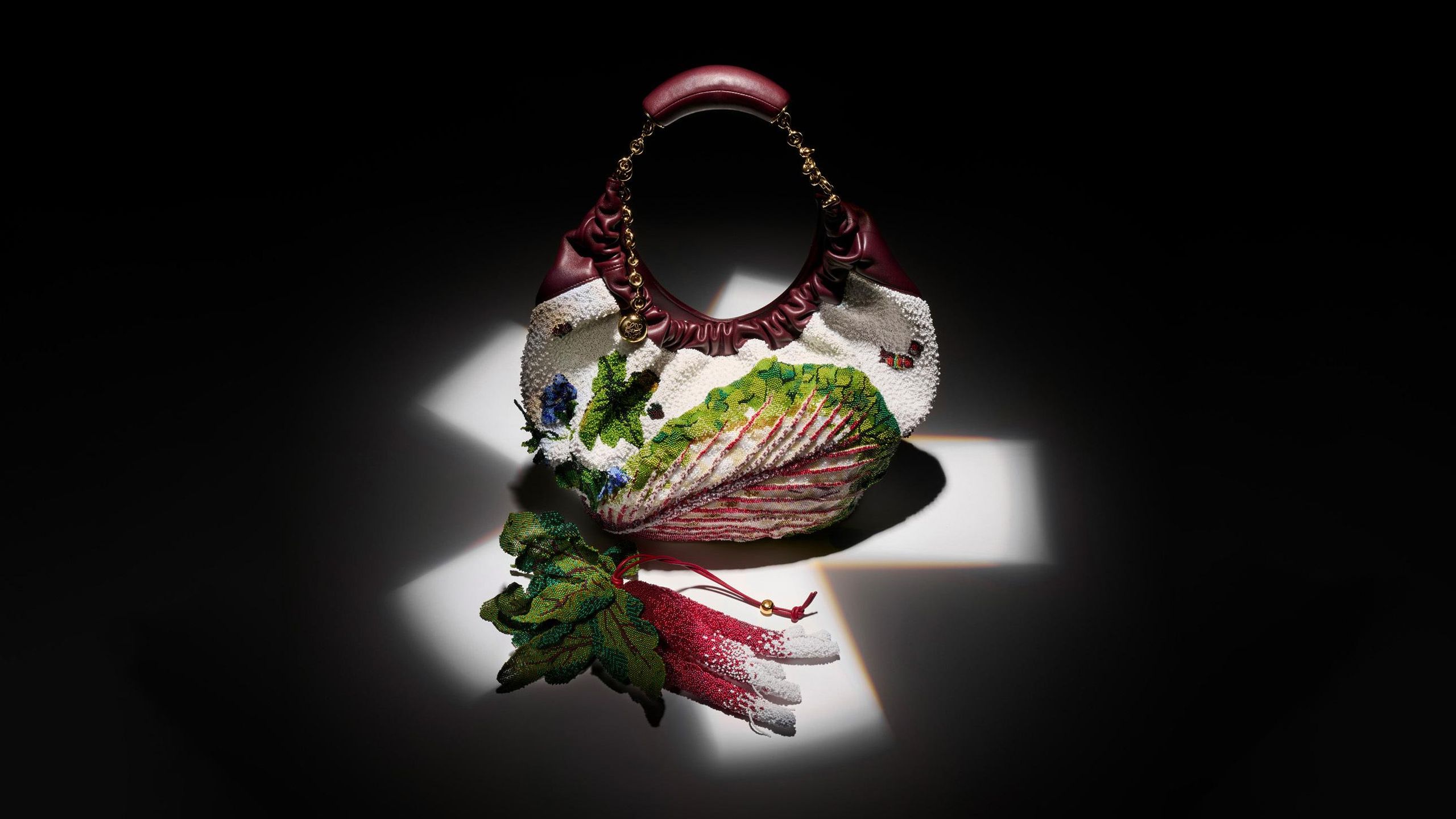 yu※a様LOEWE クリスタル装飾 かごバッグ yu※a様LOEWE クリスタル装飾 かごバッグ