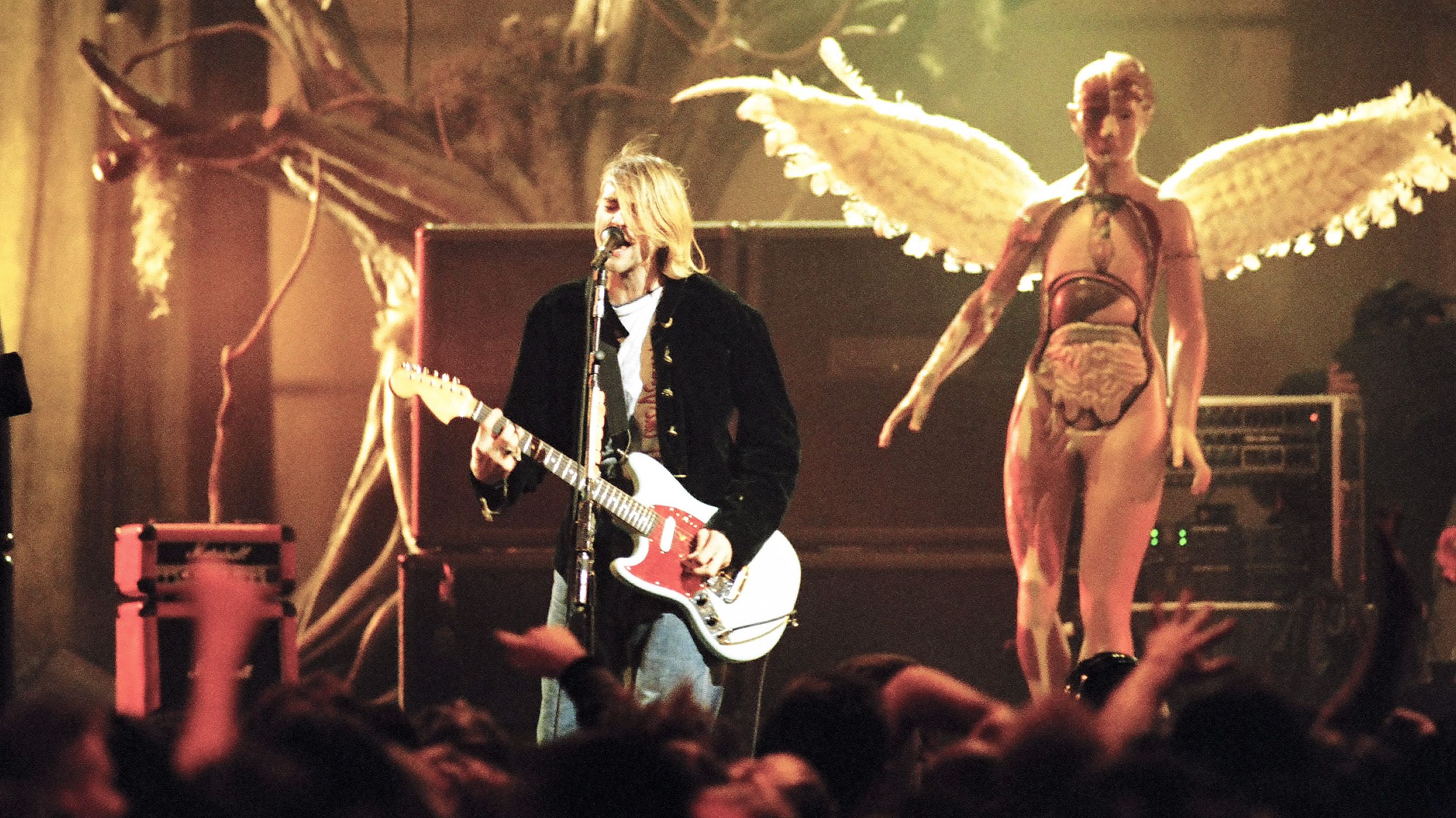 【HI FI FNK】 Cobain Rock Top Building The Last Guitar Kurt Cobain Played Live | Skystang