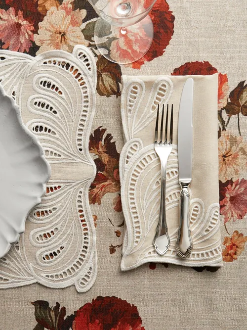 Tecla Embroidered Linen Napkins 
