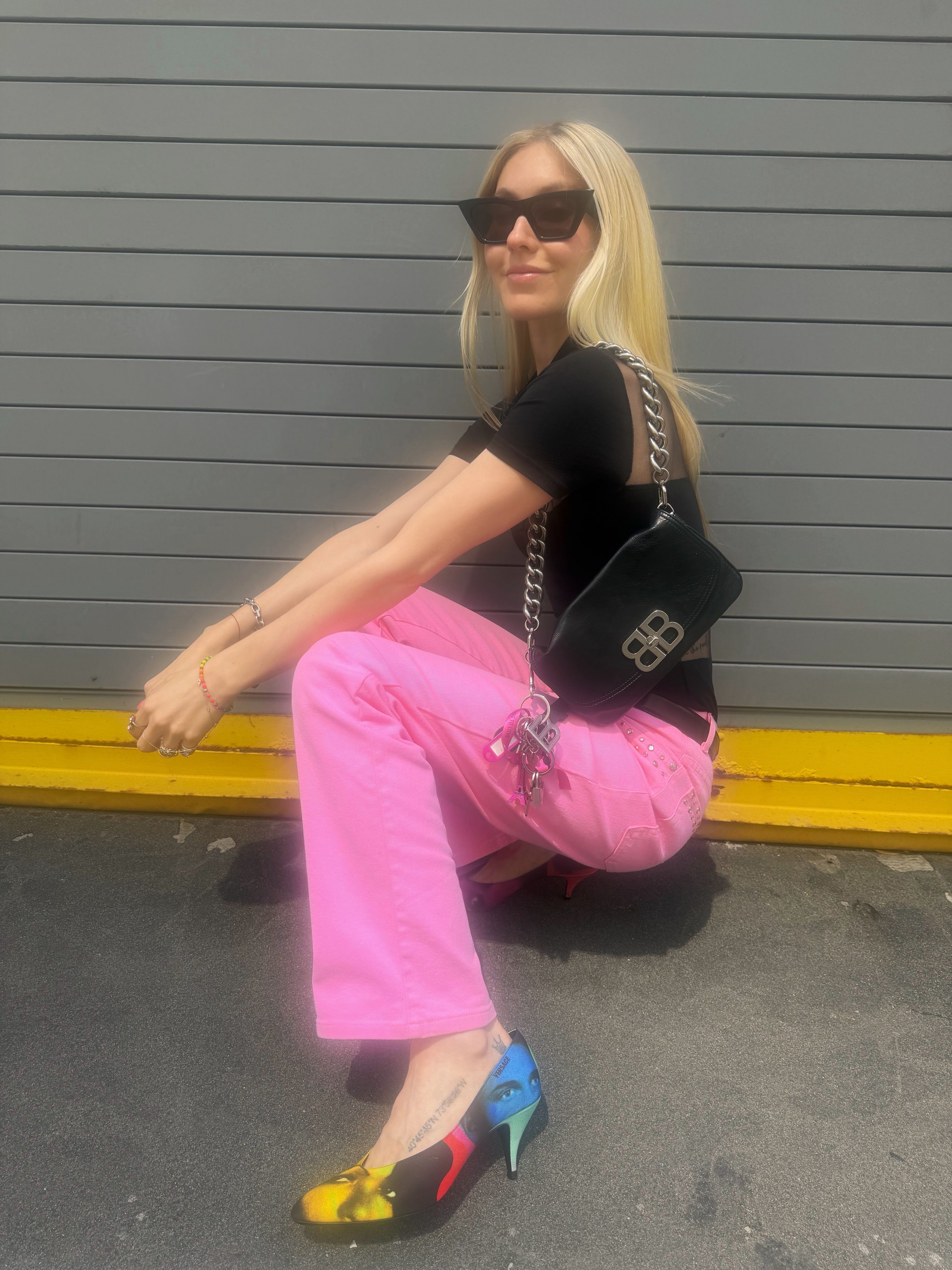Jessica Minkoff demonstrates how to style fun shoes for Miami