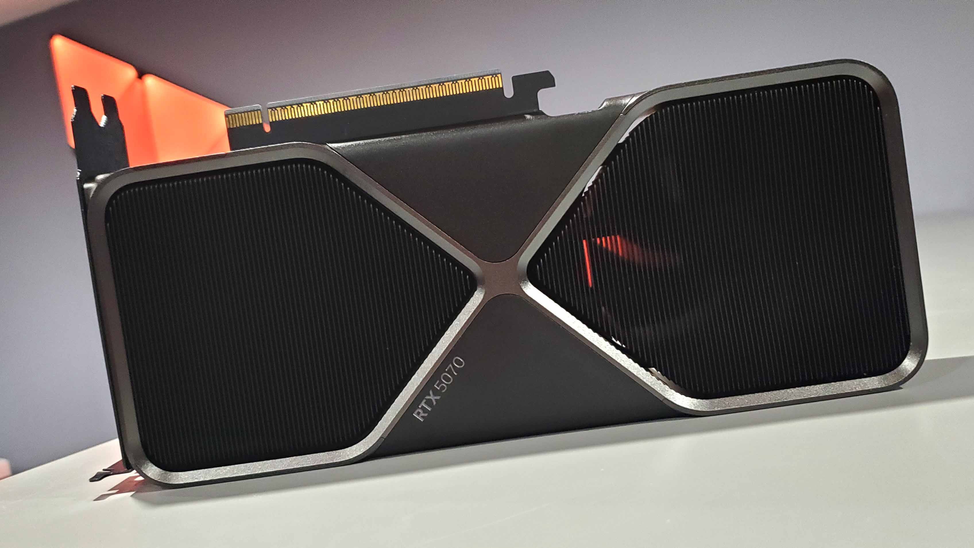 [2台] RTX 5070 Founders Edition nVidia GeForce RTX 5070 12GB Founders Edition Graphics Card