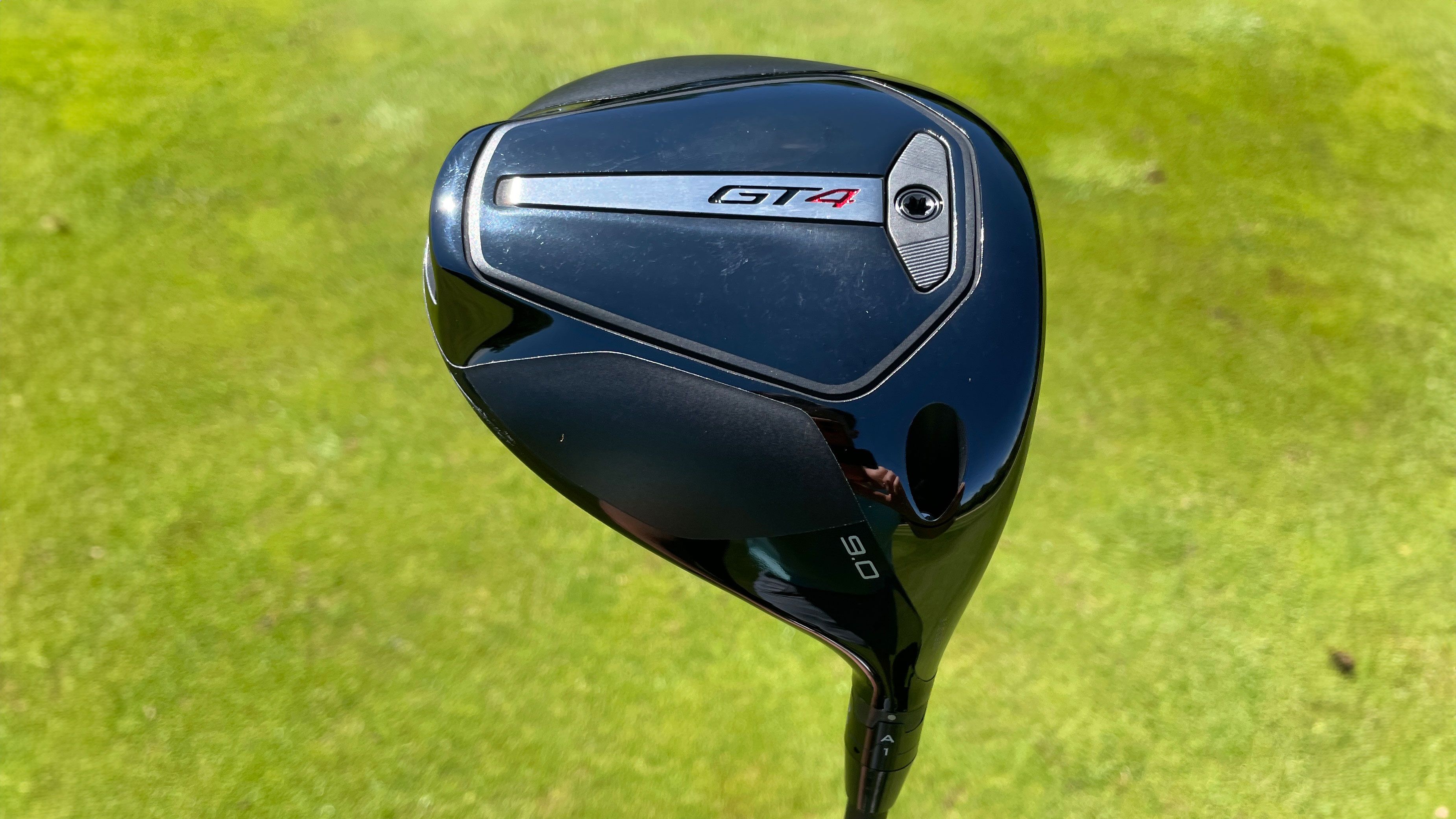 GT4 Driver | Low-Spin Performance Golf Driver | Titleist