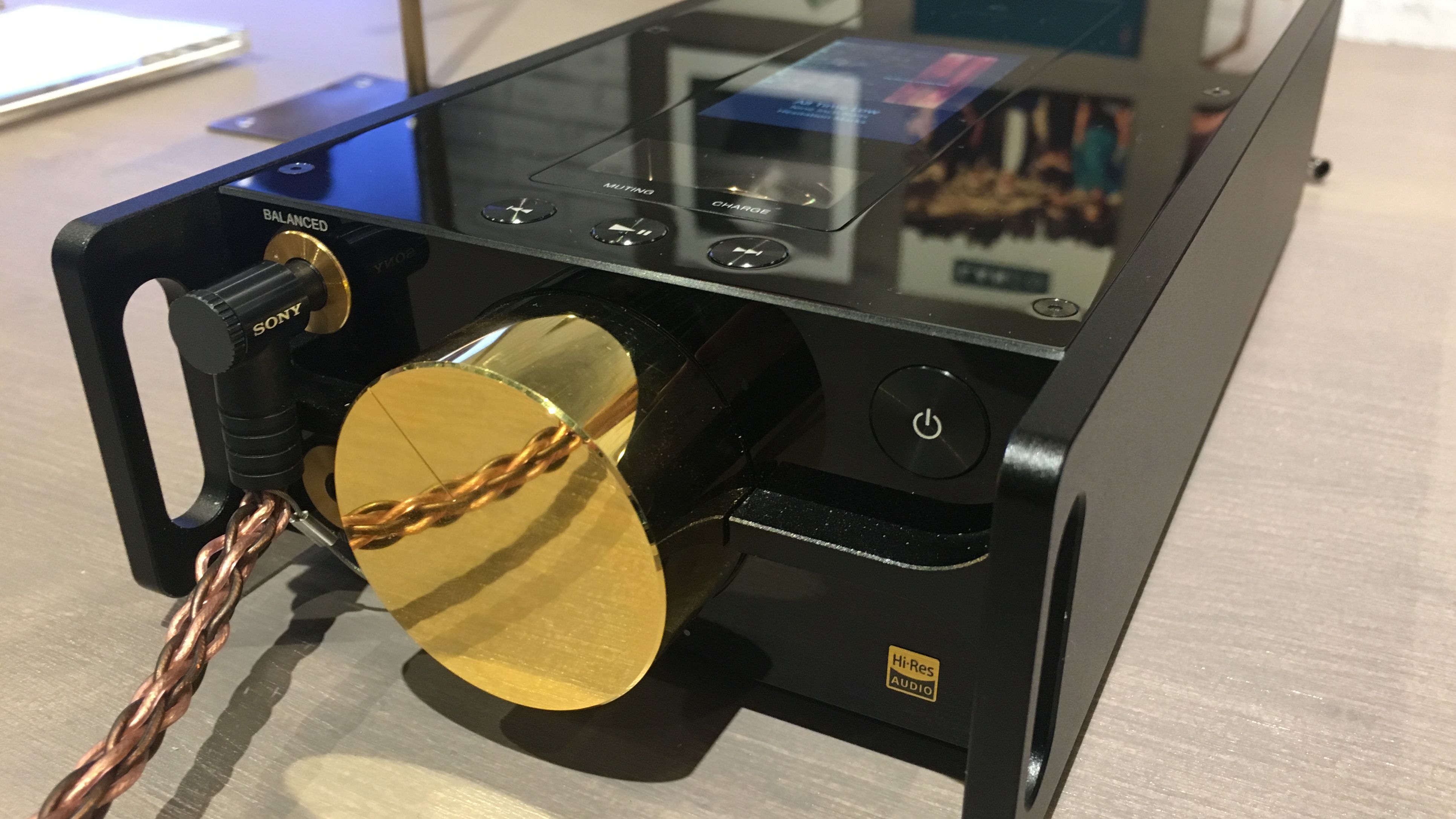 SONY - 【ねこたろう】SONY DMP-Z1 Amazon.com: Sony DMP-Z1 Digital Music Player Signature