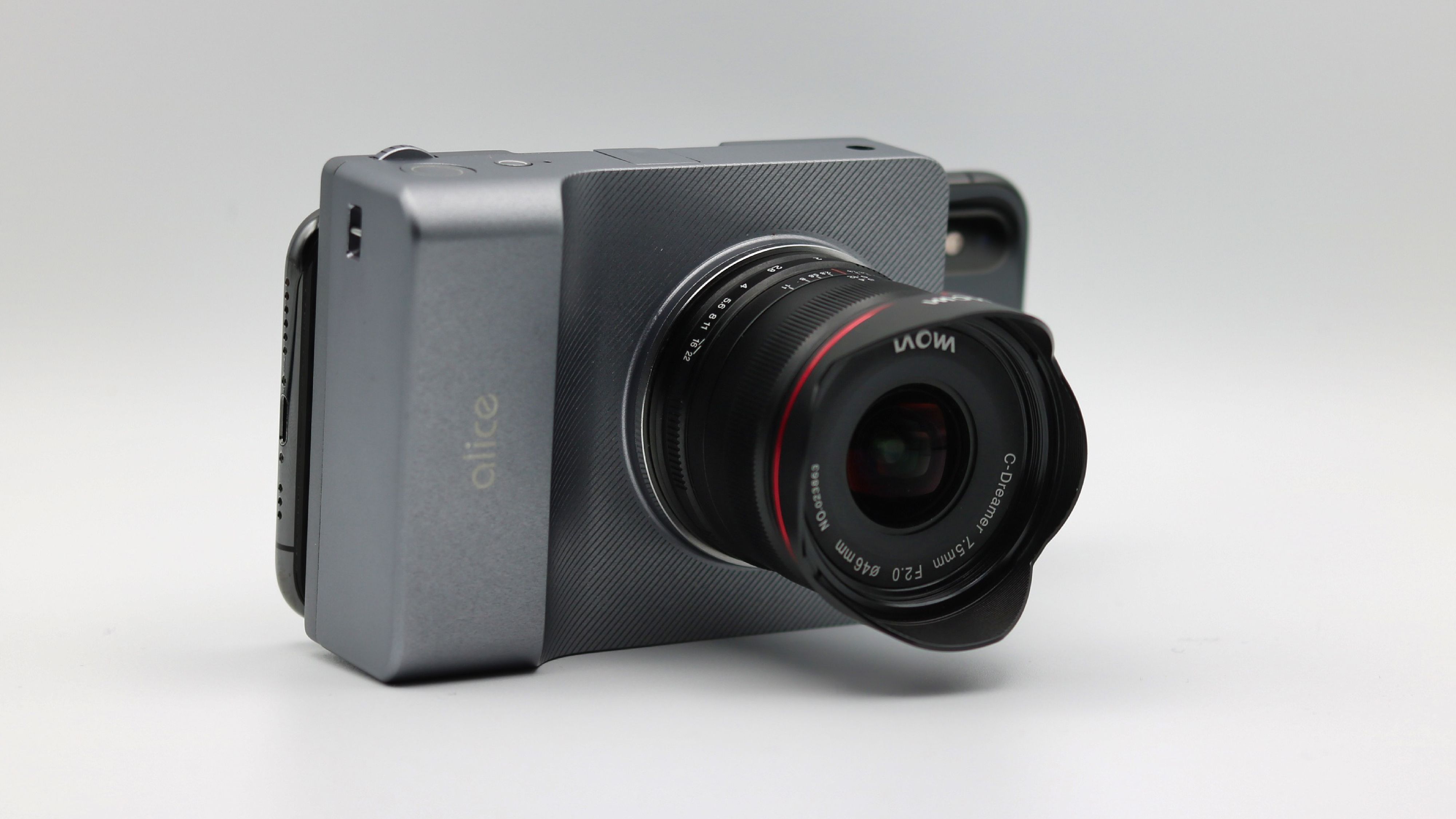 Alice Camera 未開封 Alice Camera blends high-quality optics, AI and your phone