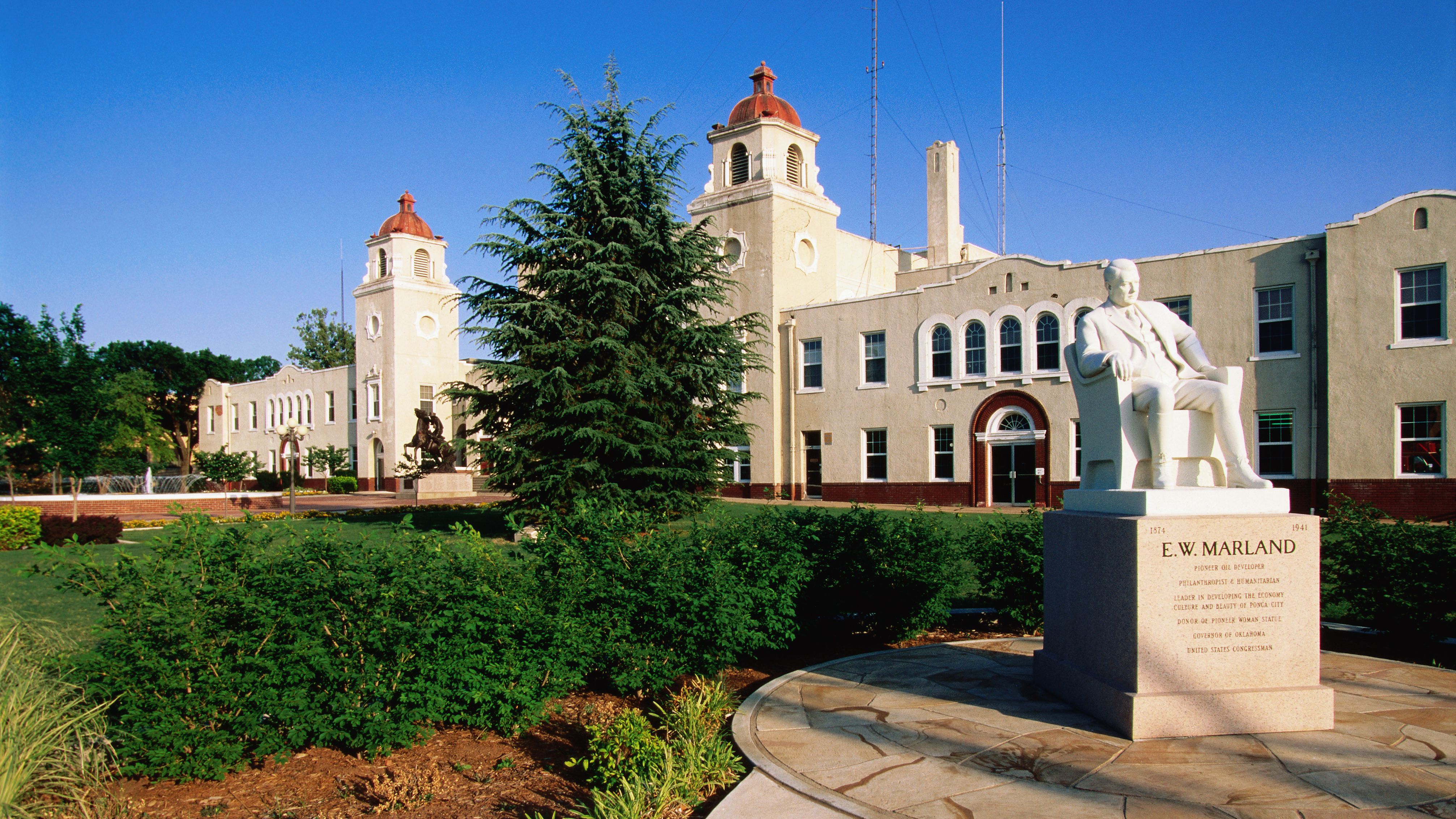 A statue in Ponca City, Oklahoma