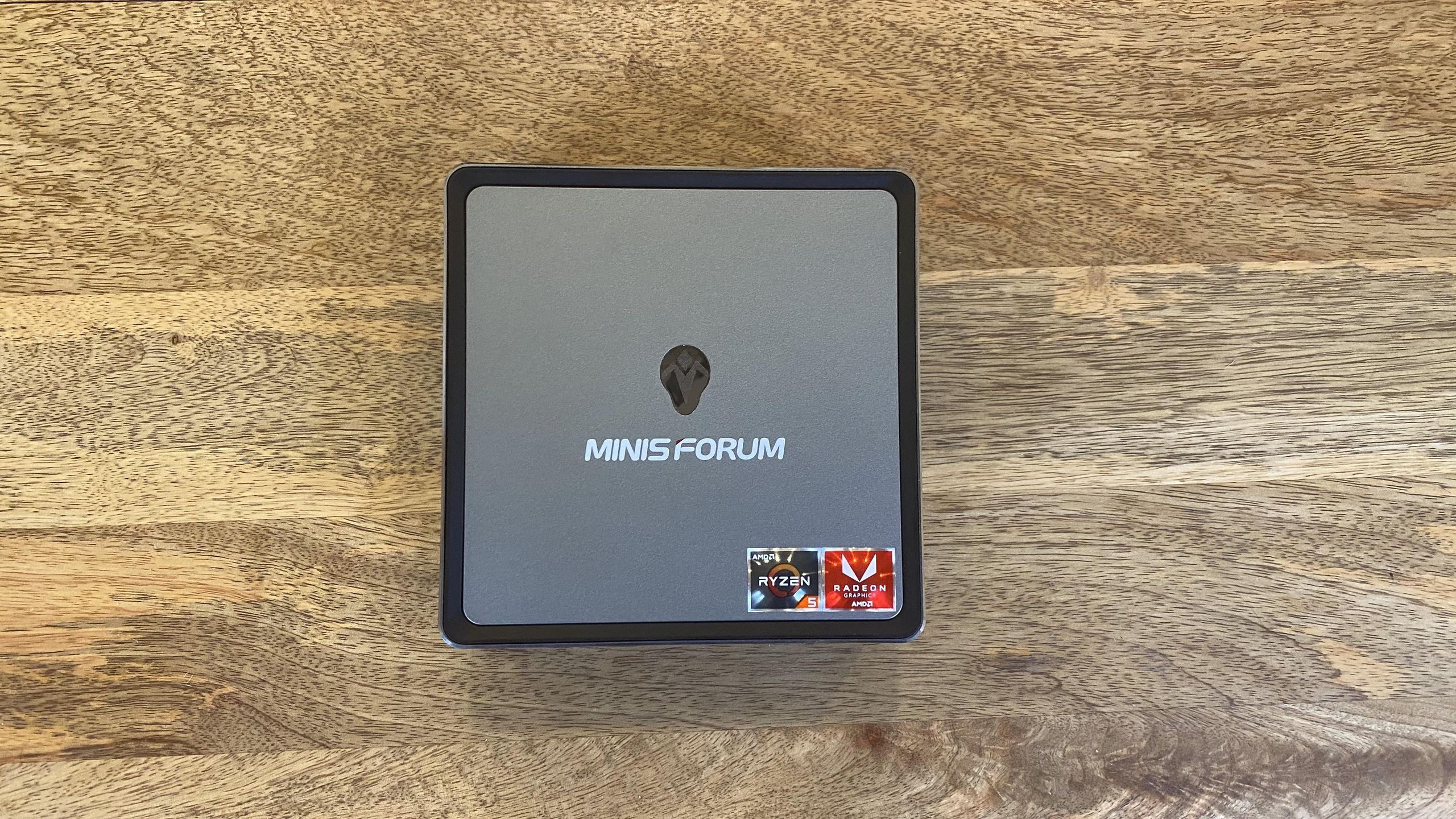Minisforum DMAF5 Hands-on: Ryzen Mini PC With Easy Upgrades