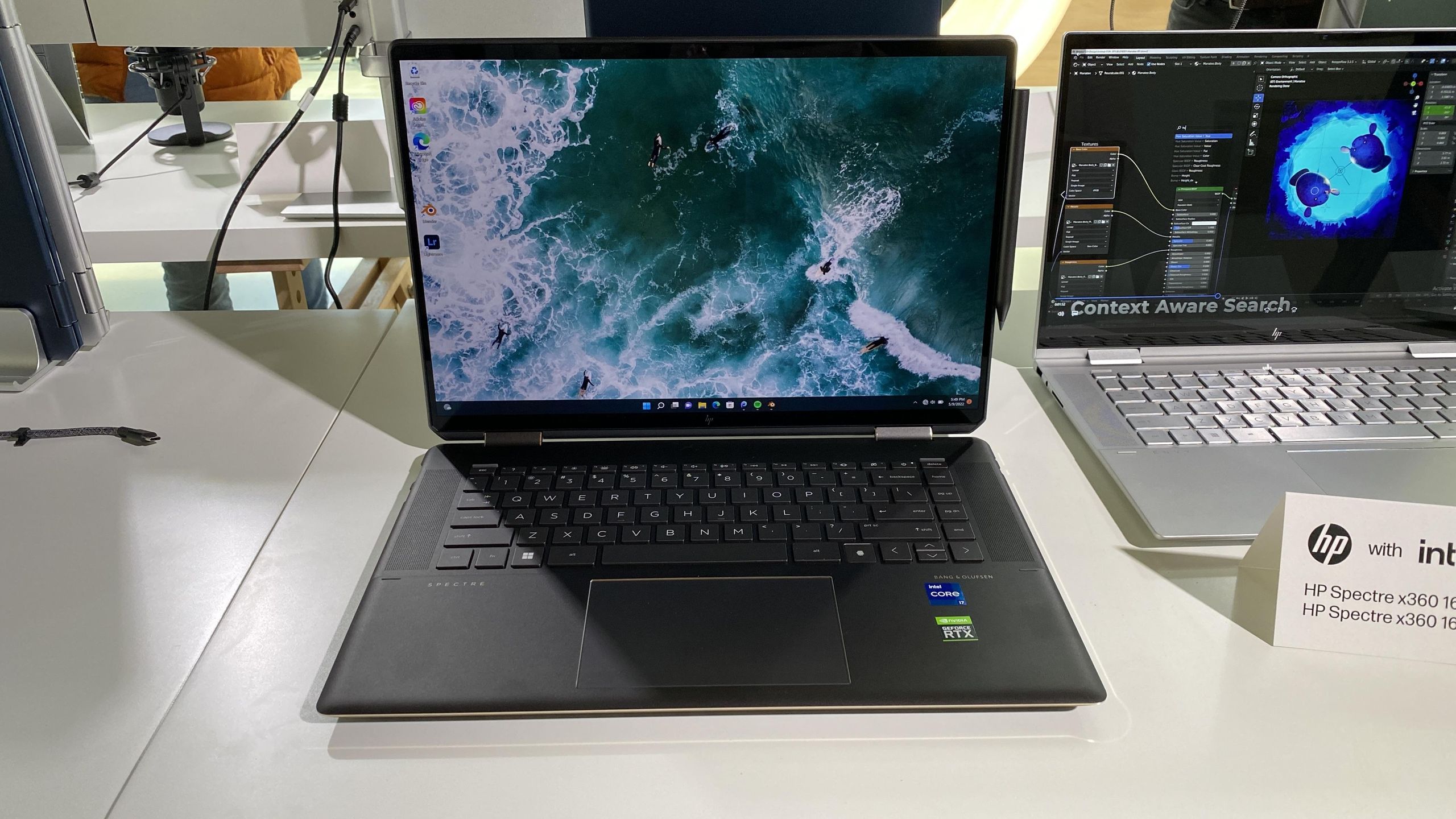 パソコンデスク HP spectre 13 wem6tvQPaFNqVbz4rGduHi.jpg