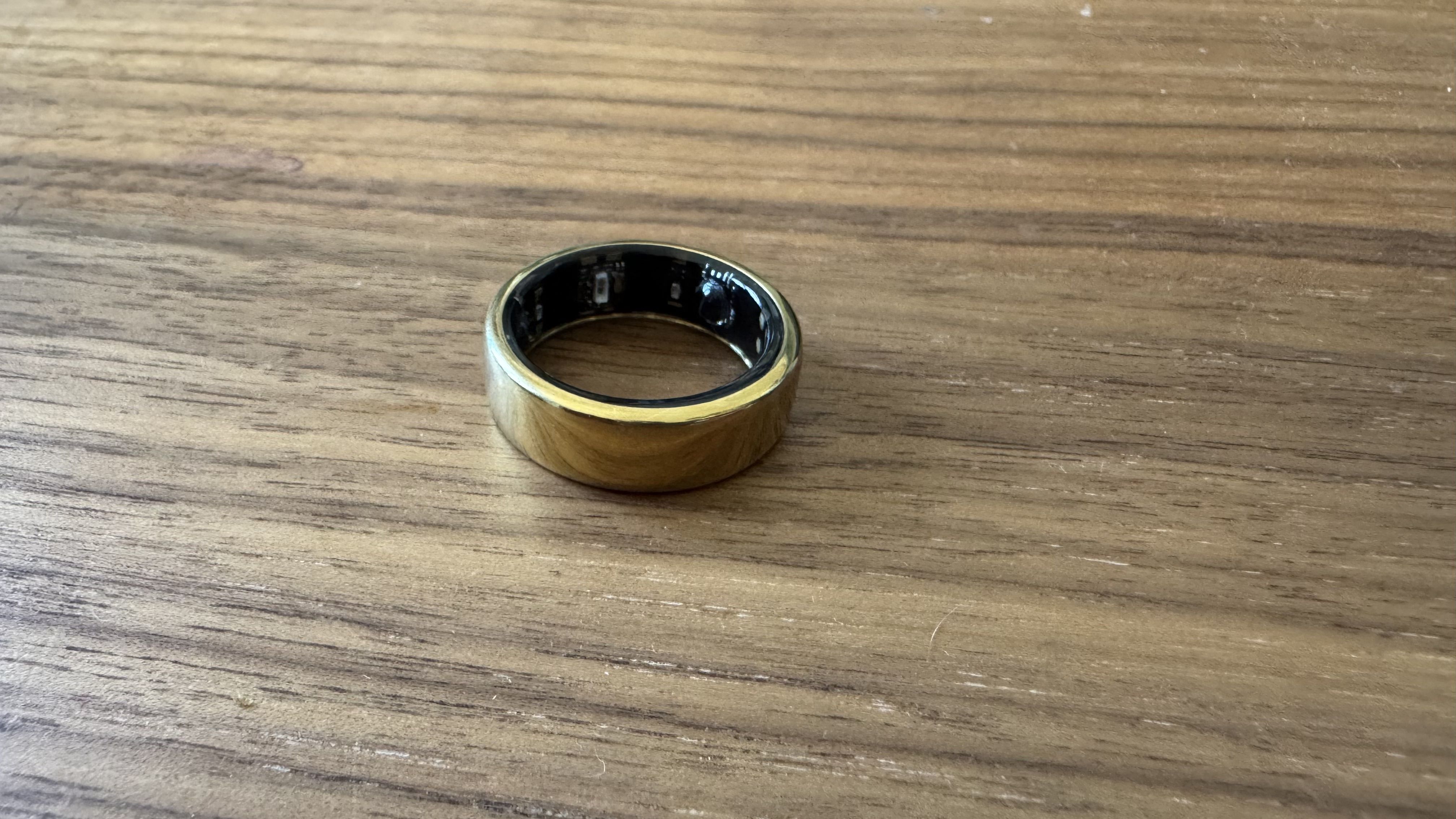 Amazon.com: Oura Ring Gen3 Horizon - Gold - Size 7 - Smart