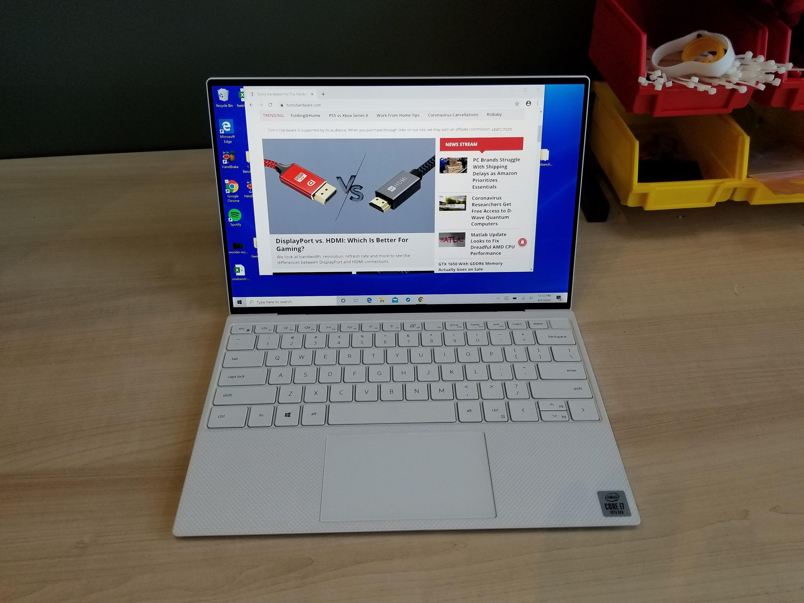 Dell XPS 13 (9300) Review: More Screen, Less Bezels | Tom's Hardware