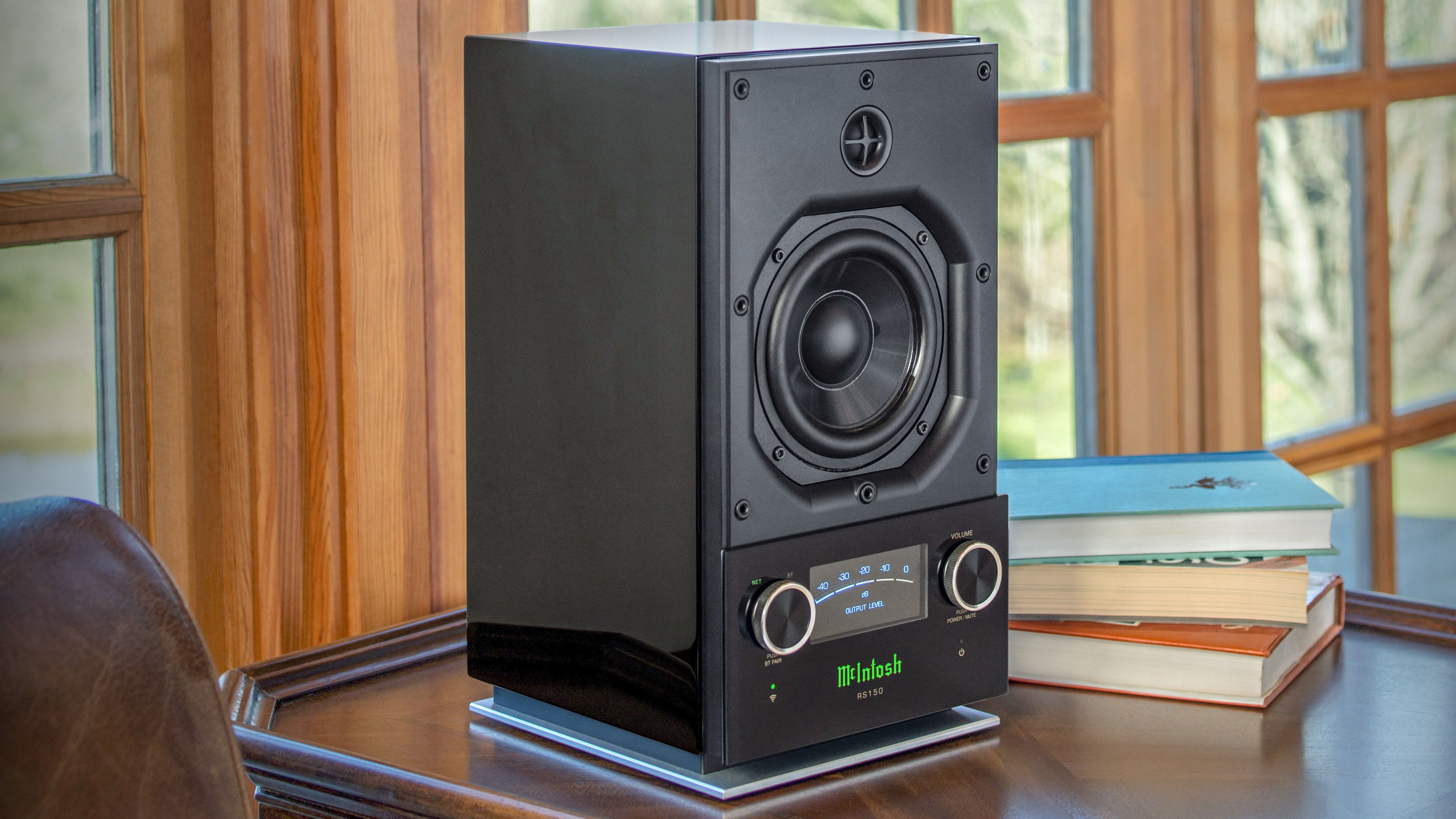 McIntosh XR50 Bookshelf Speaker & XR100 Floorstanding