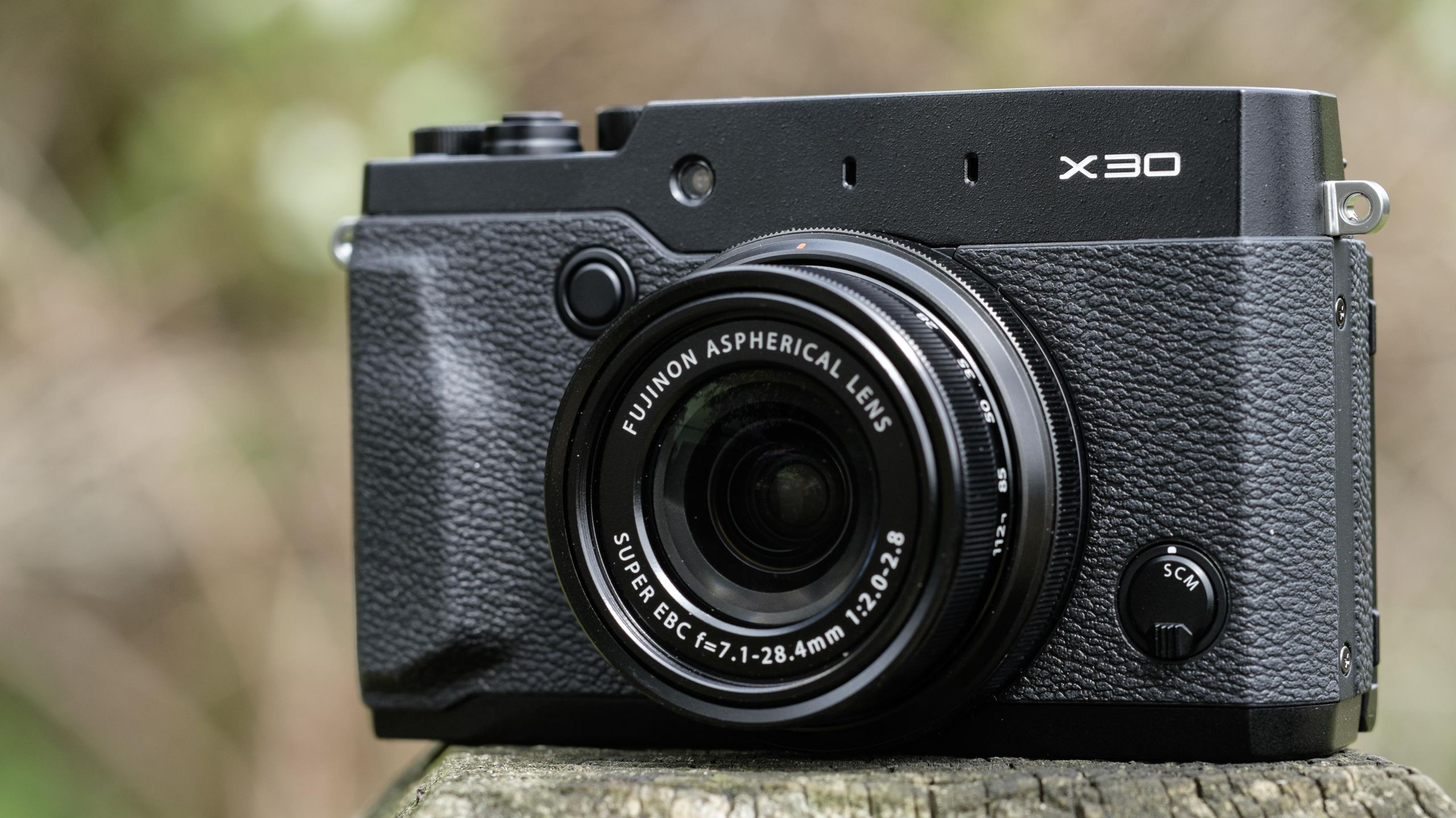 FUJIFILM X30 Black ブラック Fujifilm X30 Digital Camera - Black (12MP, 4x Optical Zoom