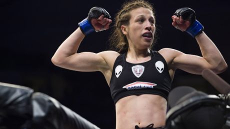 MF meets UFC champ Joanna Jedrzejczyk | Coach